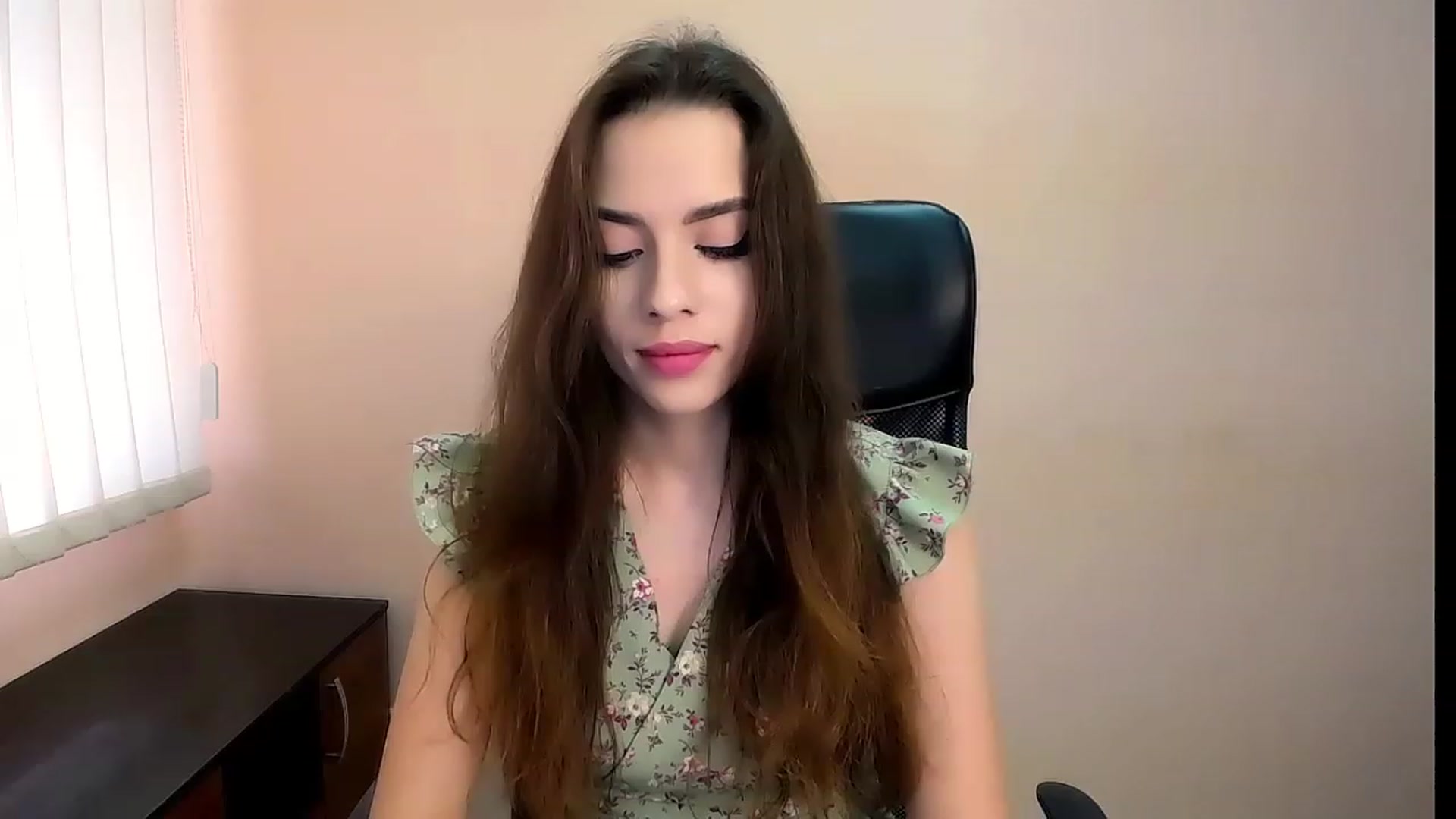 Gallery image thumbnail from Dark_eyed_'s myfreecams stream on, 08/16/2023, 12:11 image 12 of 20