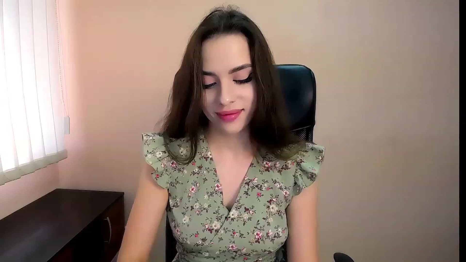 Gallery image thumbnail from Dark_eyed_'s myfreecams stream on, 08/16/2023, 12:11 image 17 of 20