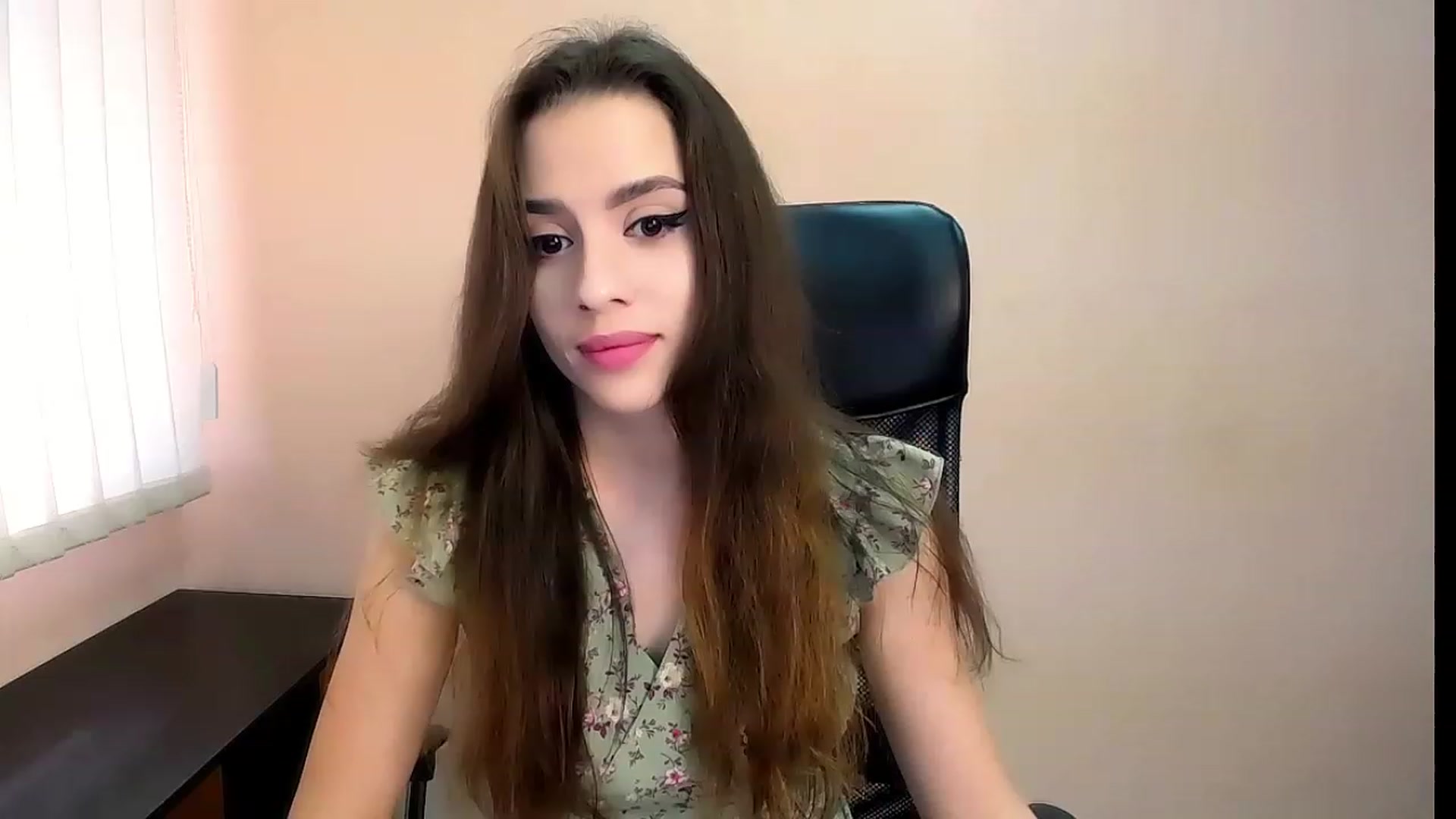 Gallery image thumbnail from Dark_eyed_'s myfreecams stream on, 08/16/2023, 12:11 image 10 of 20