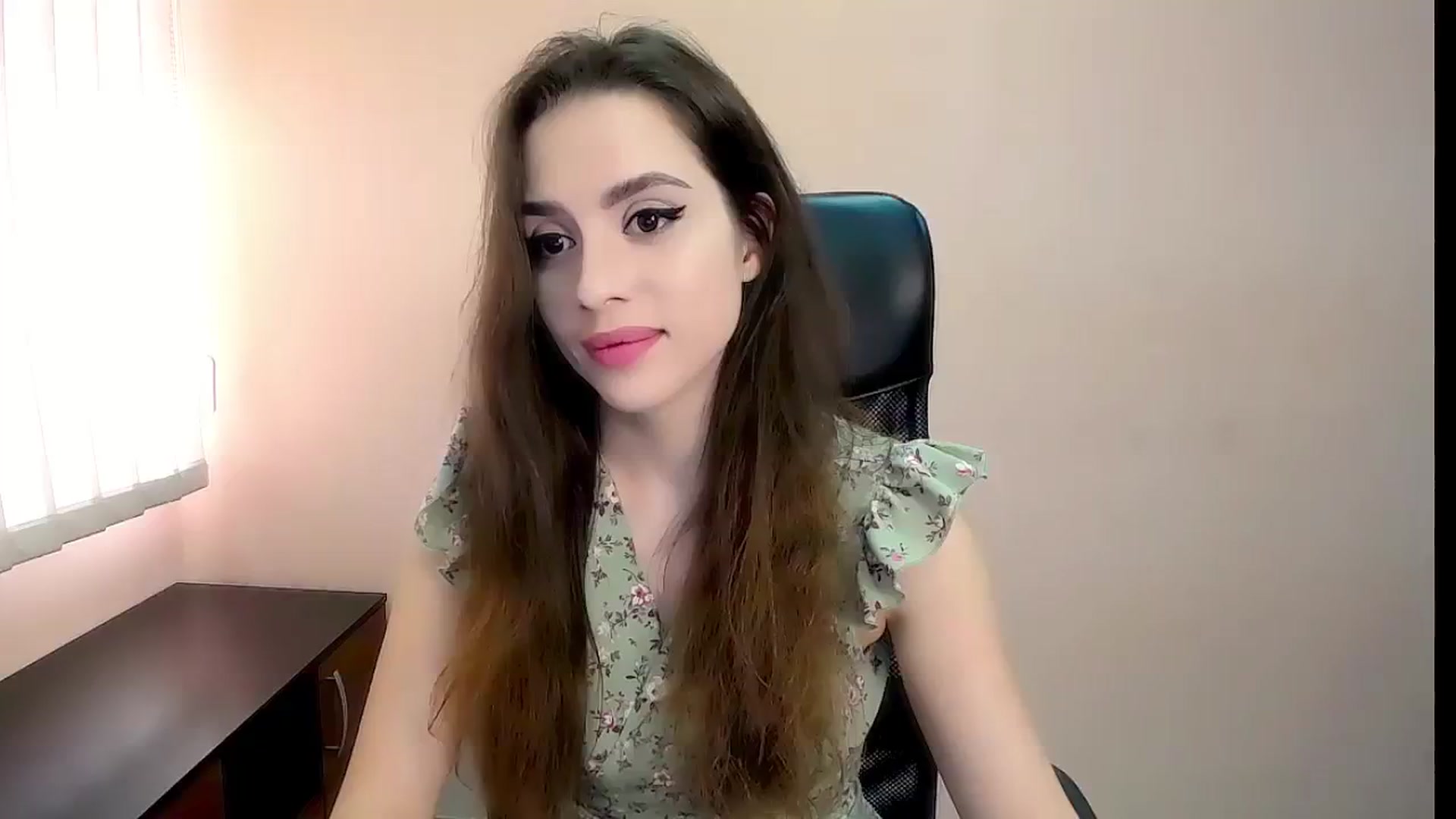 Gallery image thumbnail from Dark_eyed_'s myfreecams stream on, 08/16/2023, 14:47 image 1 of 20