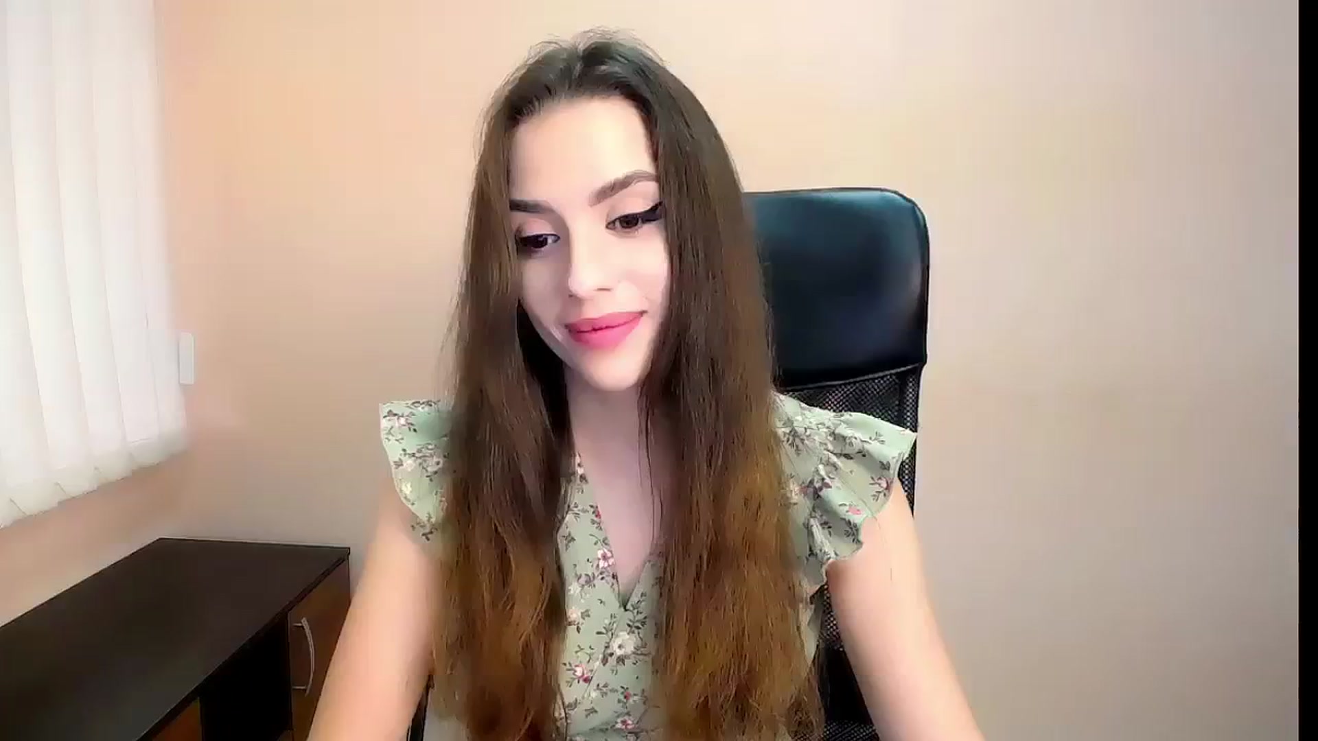 Gallery image thumbnail from Dark_eyed_'s myfreecams stream on, 08/16/2023, 17:09 image 1 of 20