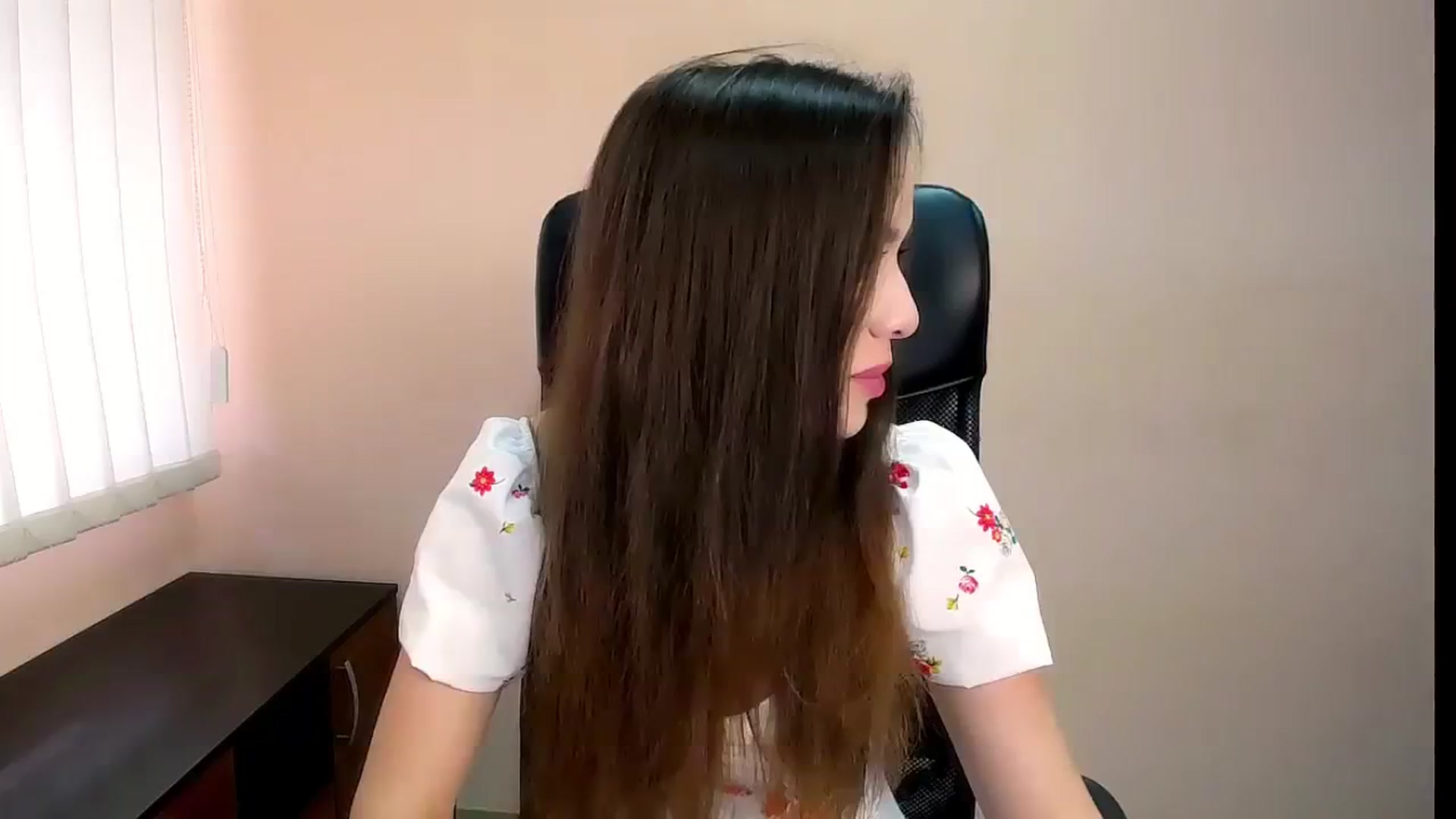 Gallery image thumbnail from Dark_eyed_'s myfreecams stream on, 08/17/2023, 11:45 image 6 of 20