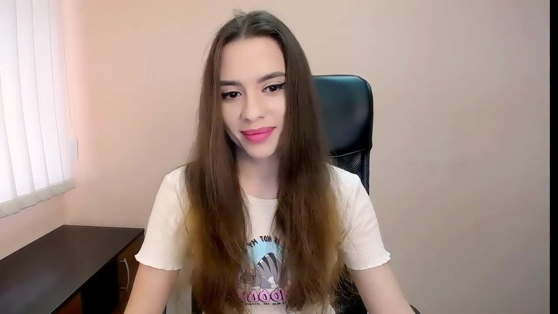 Gallery image thumbnail from Dark_eyed_'s myfreecams stream on, 08/21/2023, 11:36 image 20 of 20