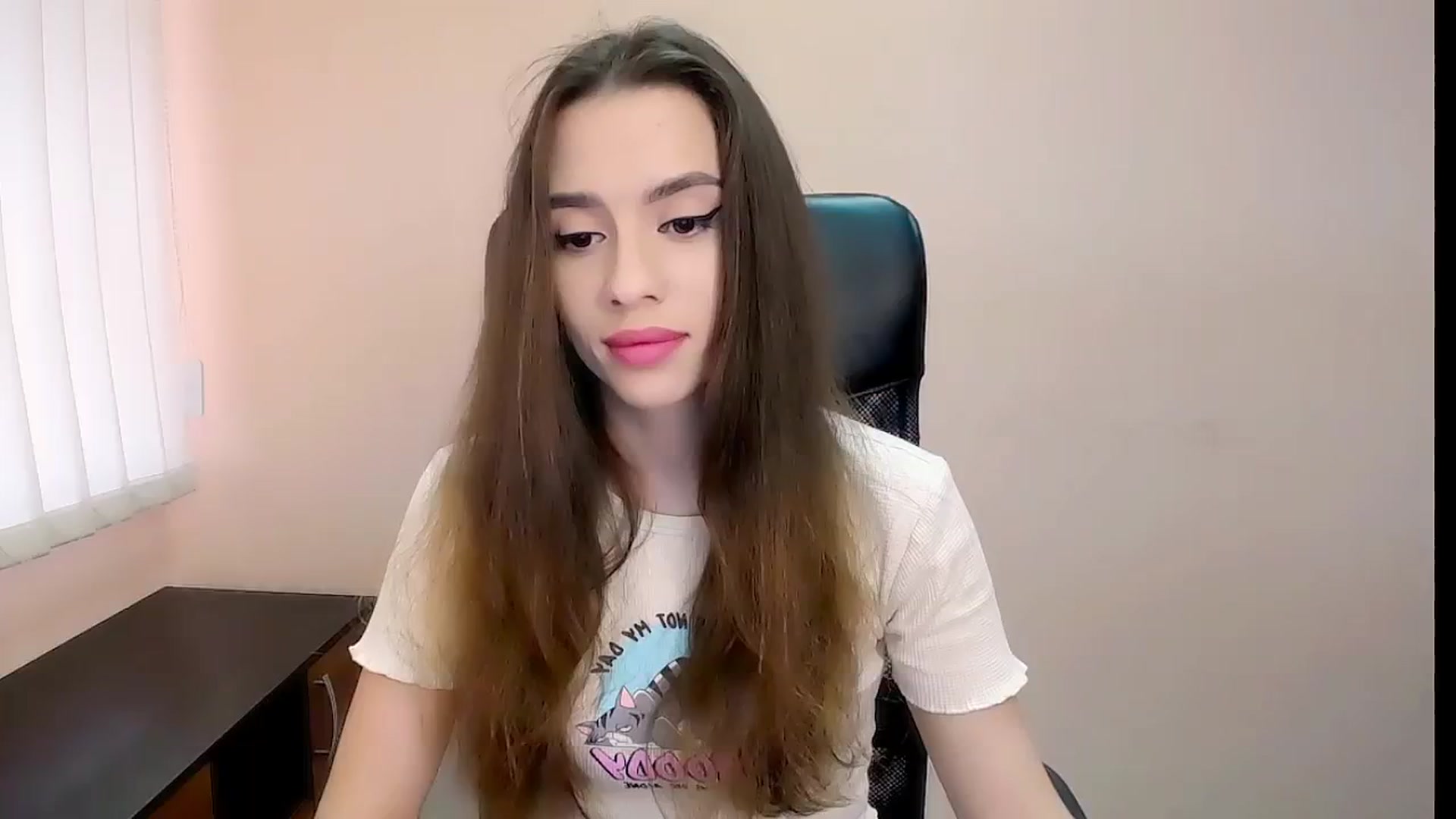 Gallery image thumbnail from Dark_eyed_'s myfreecams stream on, 08/21/2023, 11:36 image 10 of 20