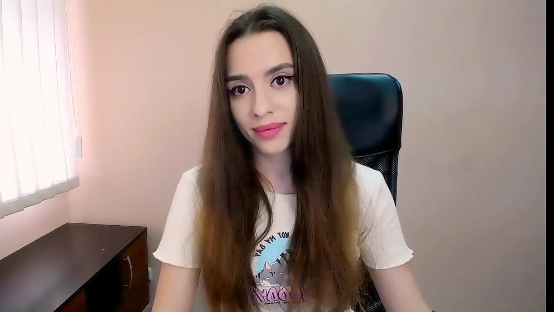 Gallery image thumbnail from Dark_eyed_'s myfreecams stream on, 08/21/2023, 13:04 image 8 of 20