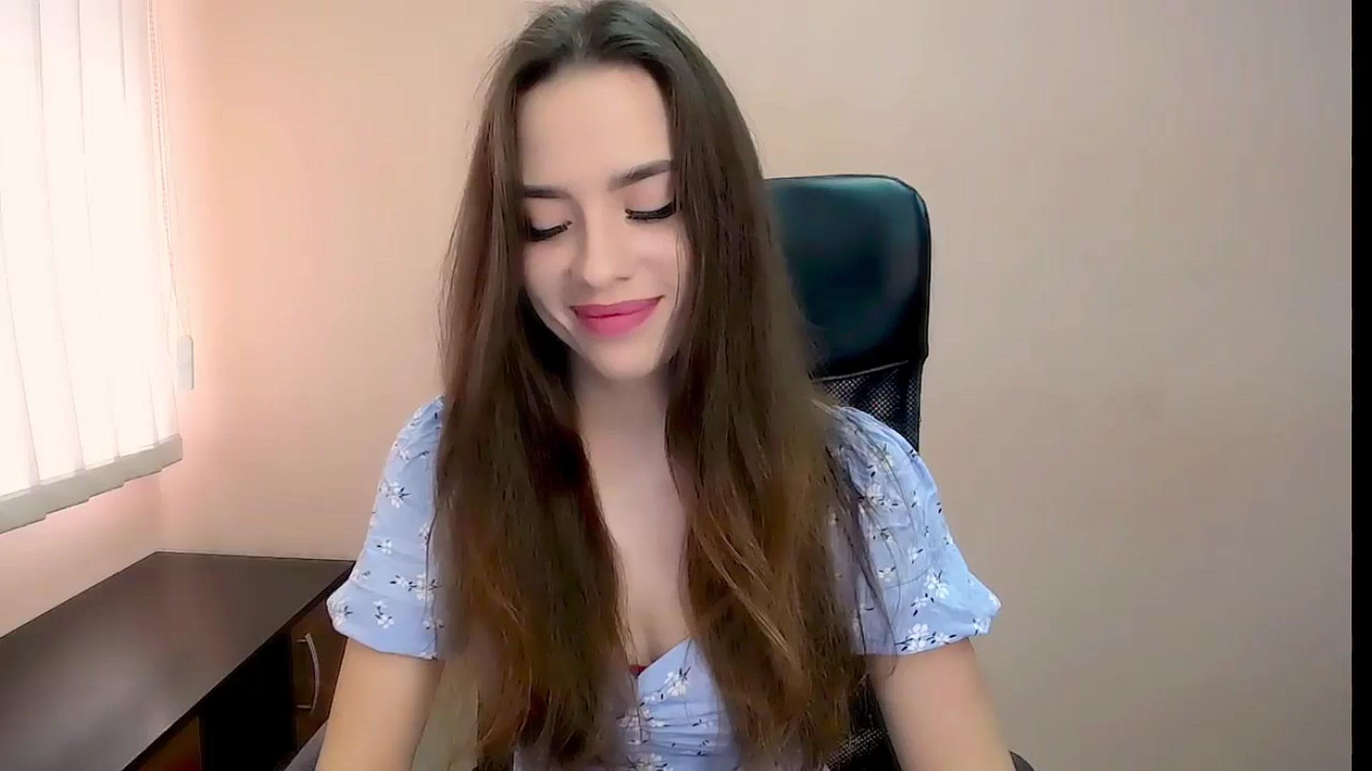 Gallery image thumbnail from Dark_eyed_'s myfreecams stream on, 08/29/2023, 13:39 image 19 of 20