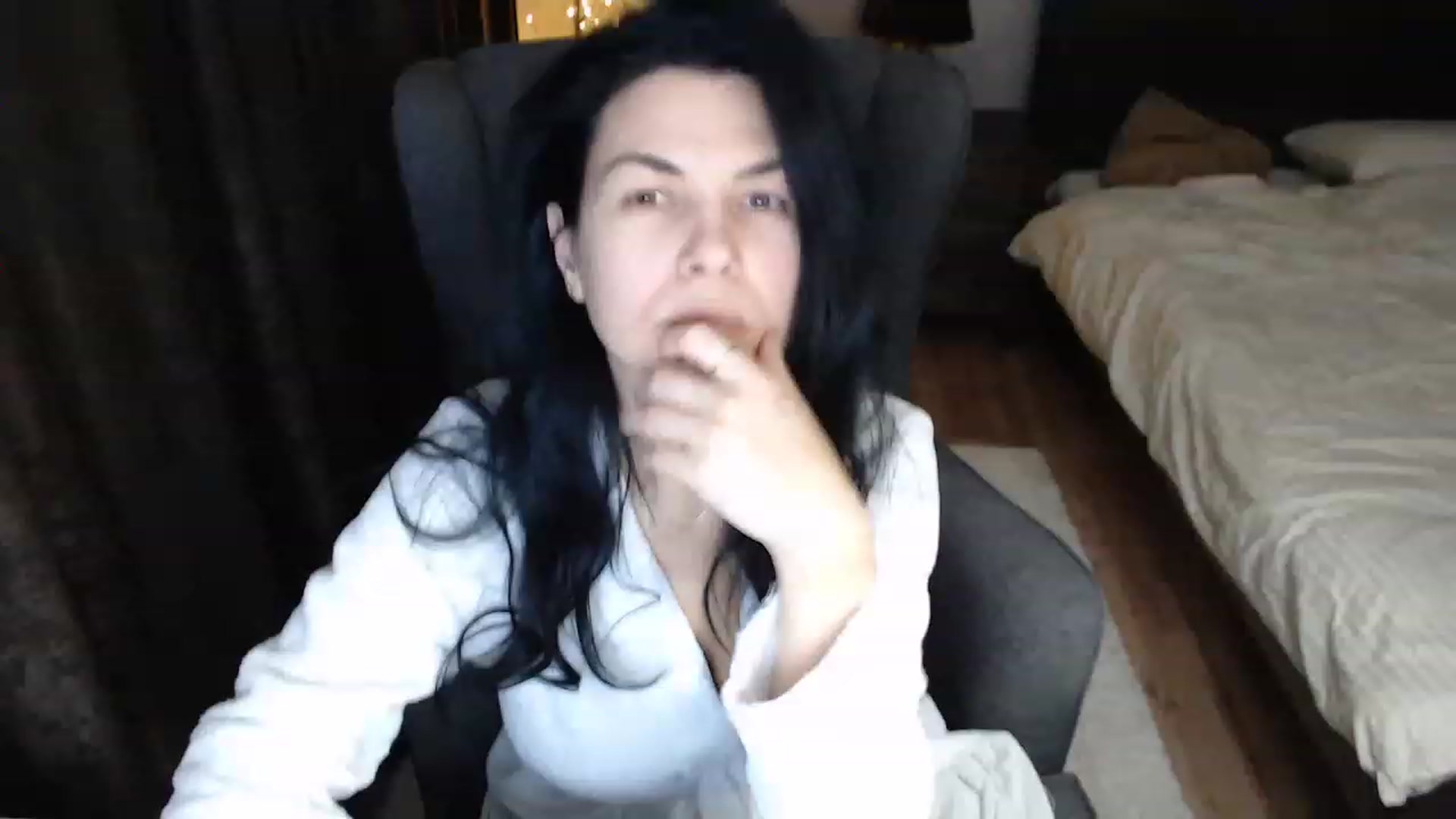 Gallery image thumbnail from Darkella's myfreecams stream on, 12/02/2022, 24:03 image 11 of 20