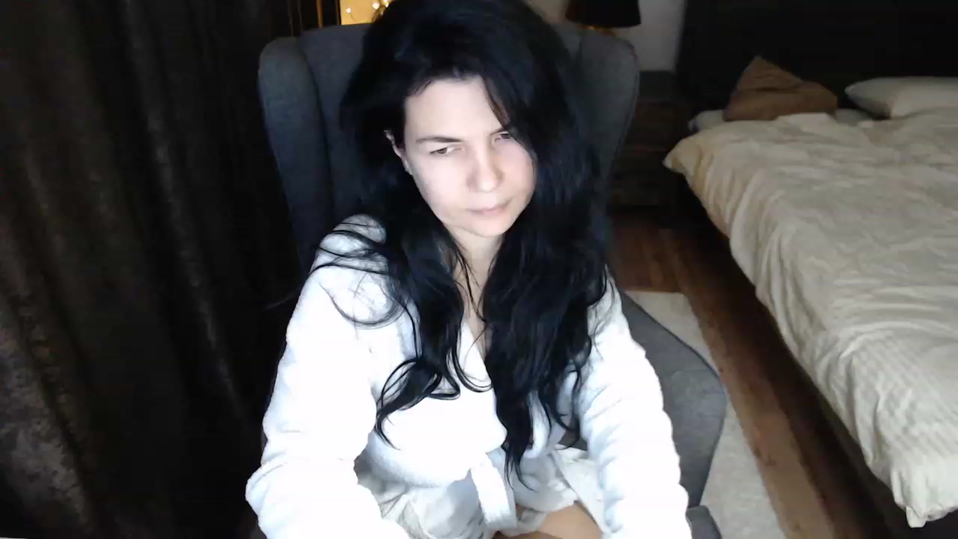Gallery image thumbnail from Darkella's myfreecams stream on, 12/02/2022, 24:03 image 15 of 20