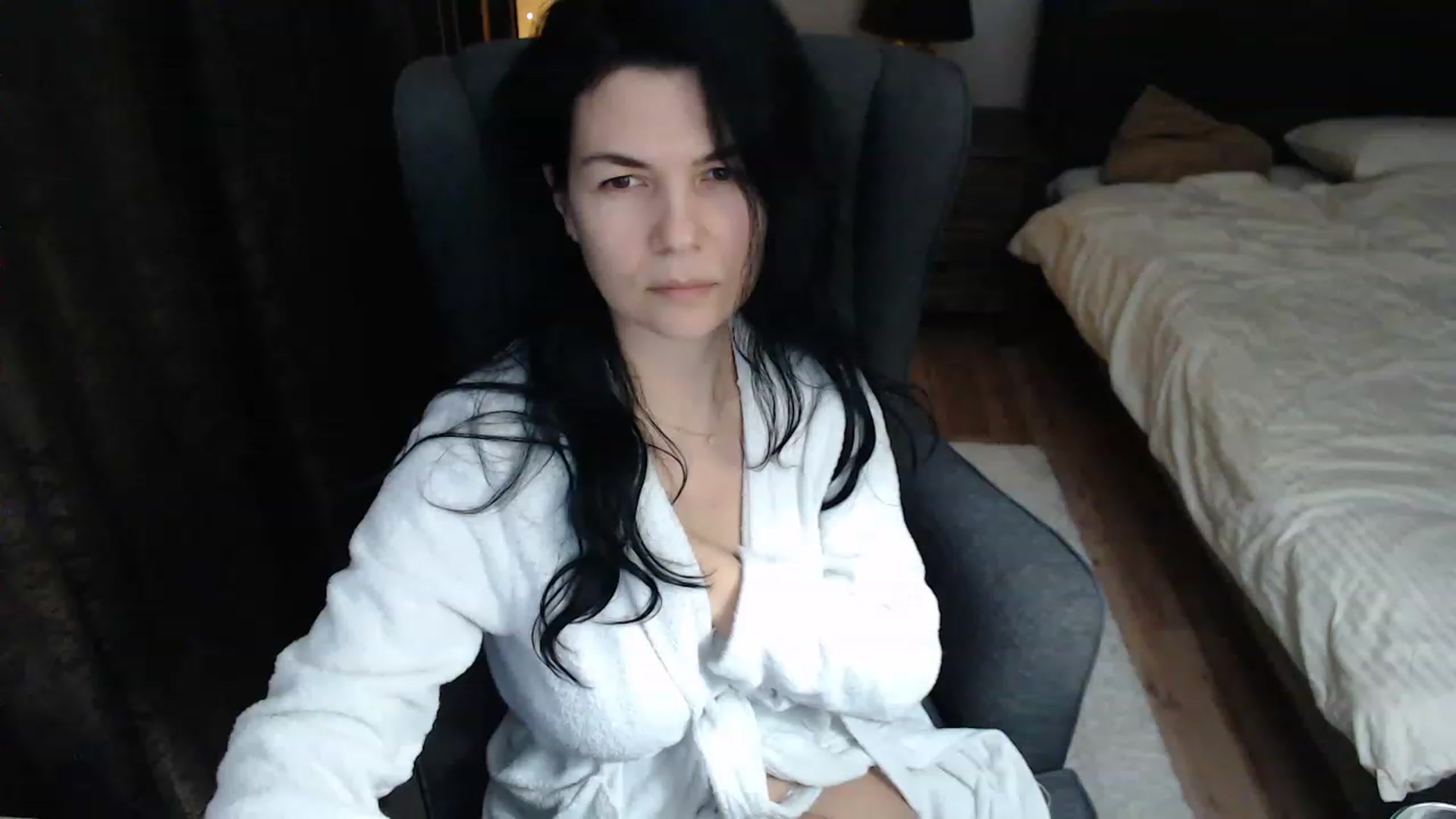 Gallery image thumbnail from Darkella's myfreecams stream on, 12/02/2022, 24:03 image 18 of 20