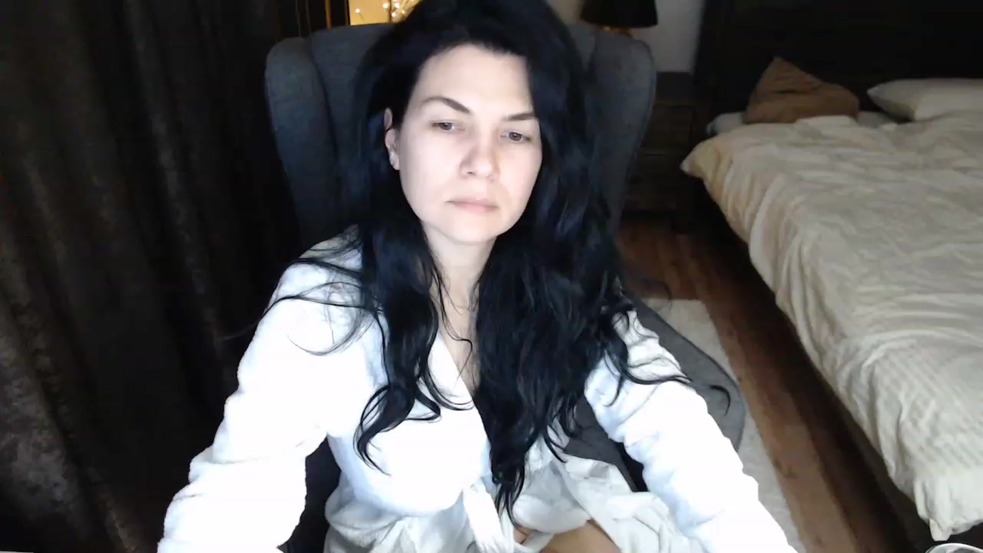Gallery image thumbnail from Darkella's myfreecams stream on, 12/02/2022, 24:03 image 17 of 20