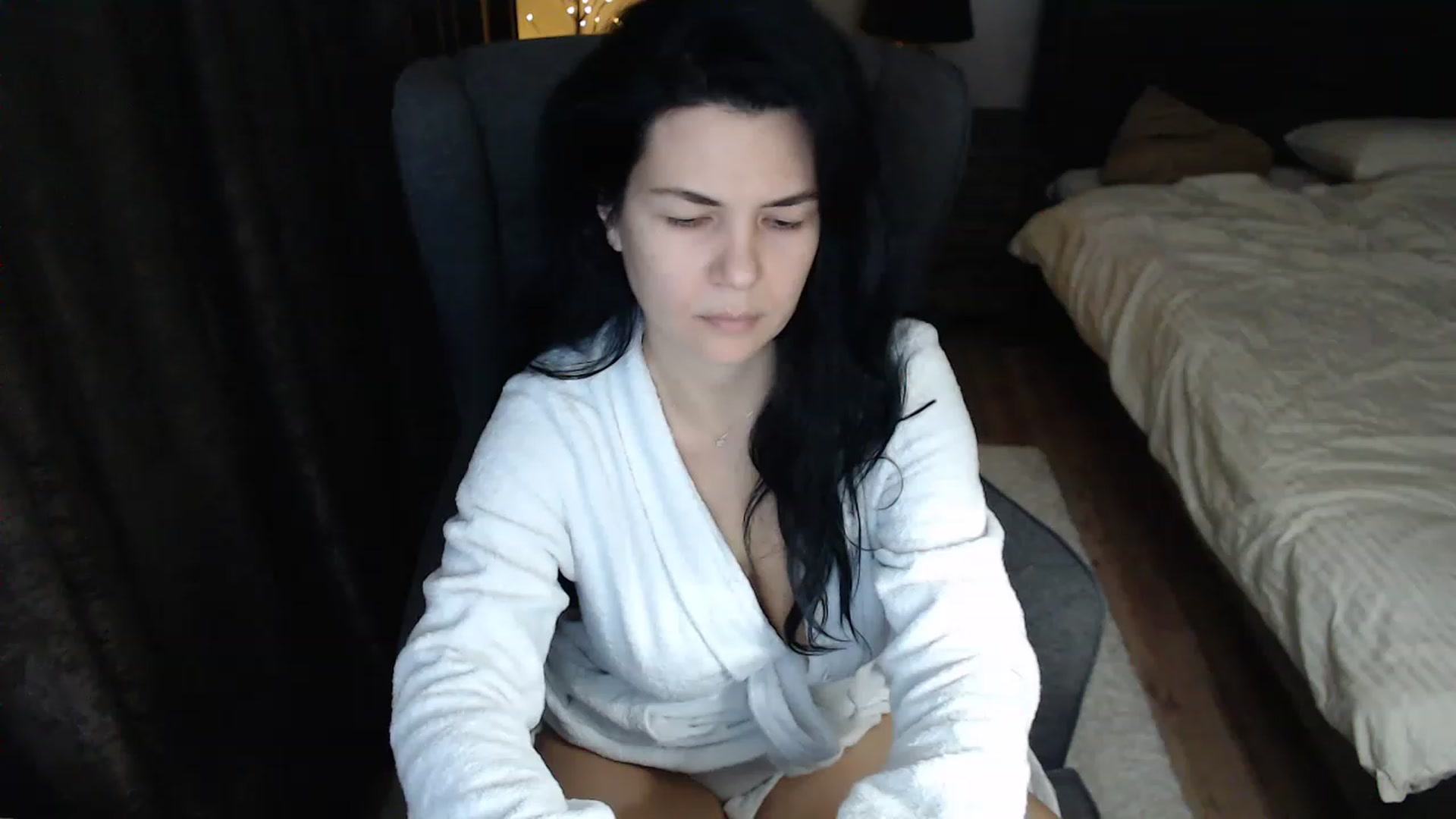 Gallery image thumbnail from Darkella's myfreecams stream on, 12/02/2022, 24:03 image 2 of 20