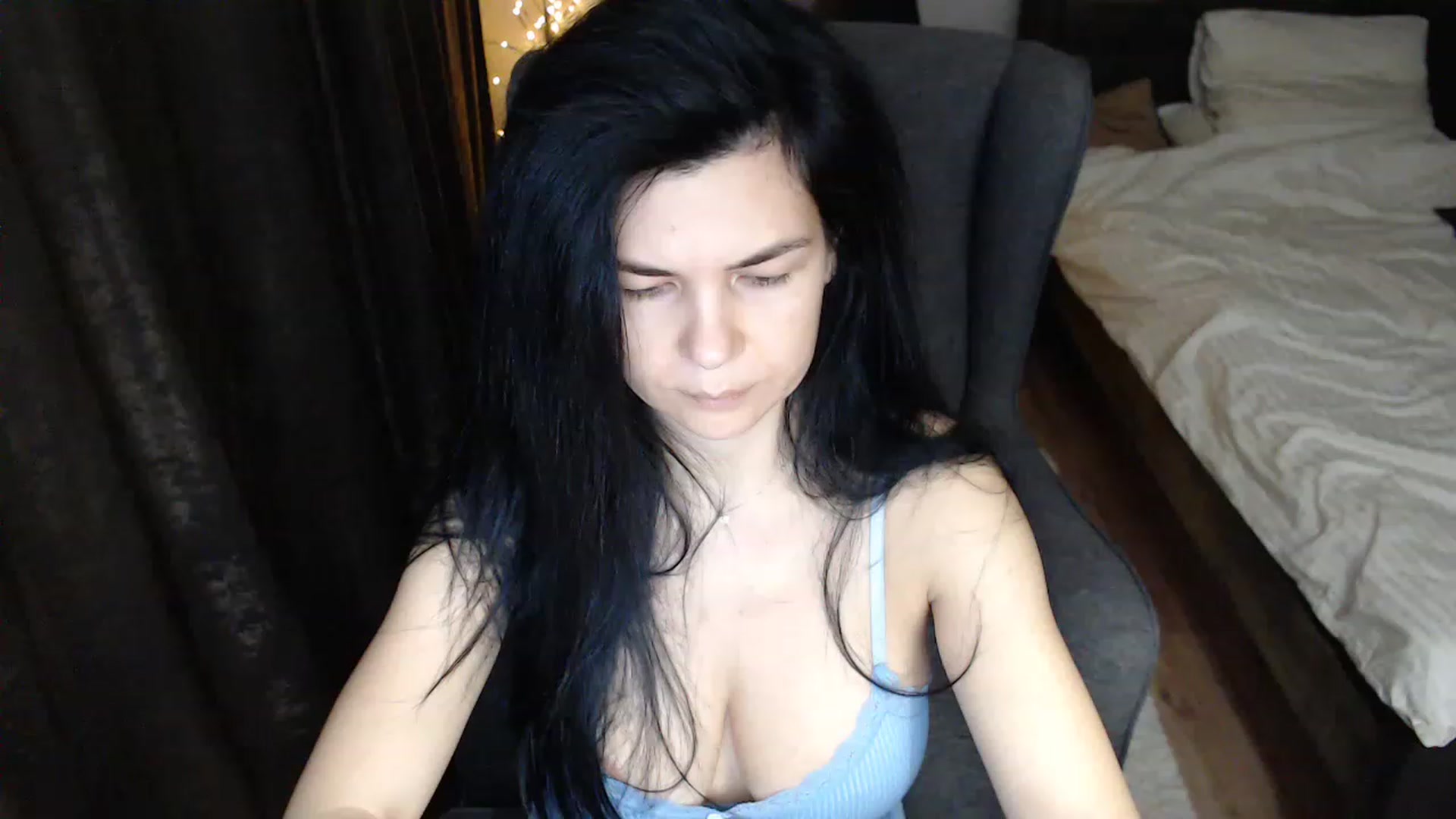 Gallery image thumbnail from Darkella's myfreecams stream on, 12/04/2022, 23:57 image 4 of 20