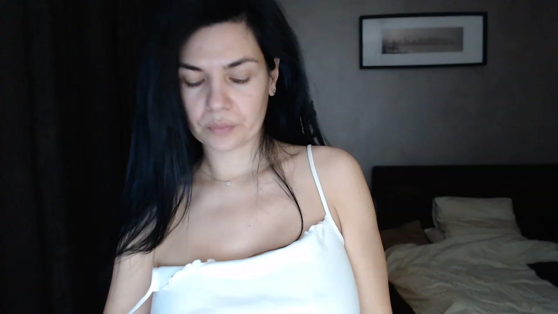 Gallery image thumbnail from Darkella's myfreecams stream on, 12/04/2022, 23:57 image 19 of 20
