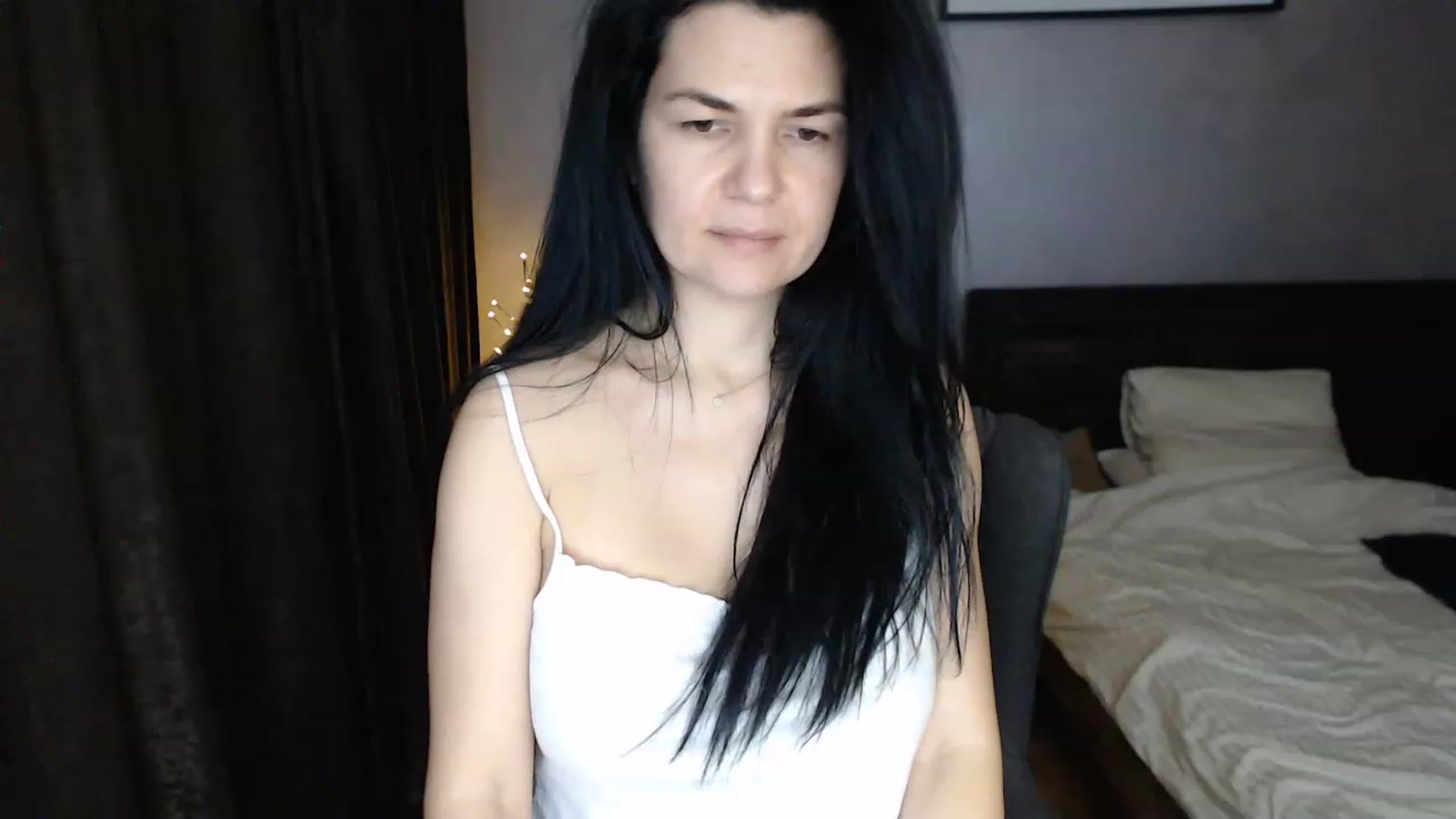 Gallery image thumbnail from Darkella's myfreecams stream on, 12/04/2022, 23:57 image 20 of 20