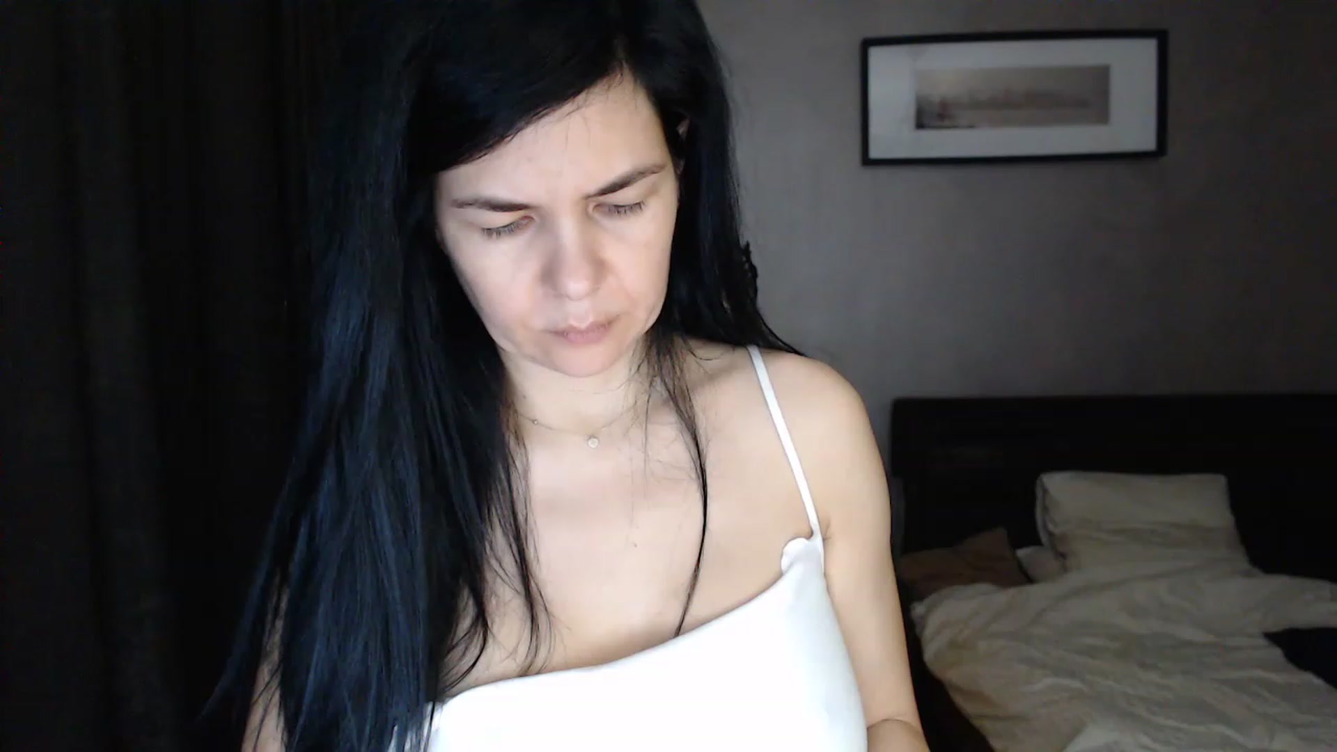 Gallery image thumbnail from Darkella's myfreecams stream on, 12/04/2022, 23:57 image 18 of 20