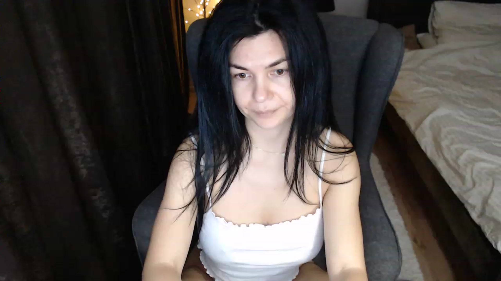 Gallery image thumbnail from Darkella's myfreecams stream on, 12/05/2022, 24:39 image 7 of 20