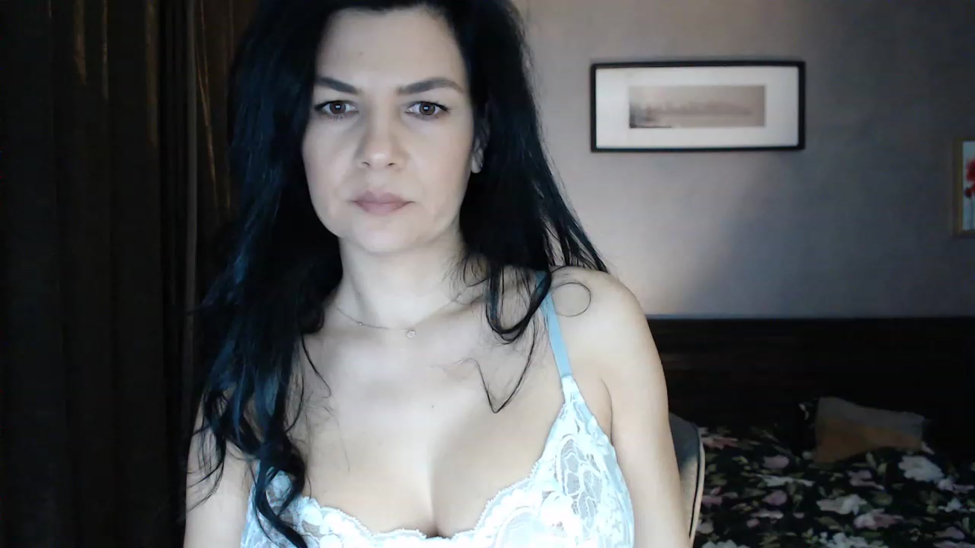 Gallery image thumbnail from Darkella's myfreecams stream on, 12/06/2022, 24:44 image 12 of 20