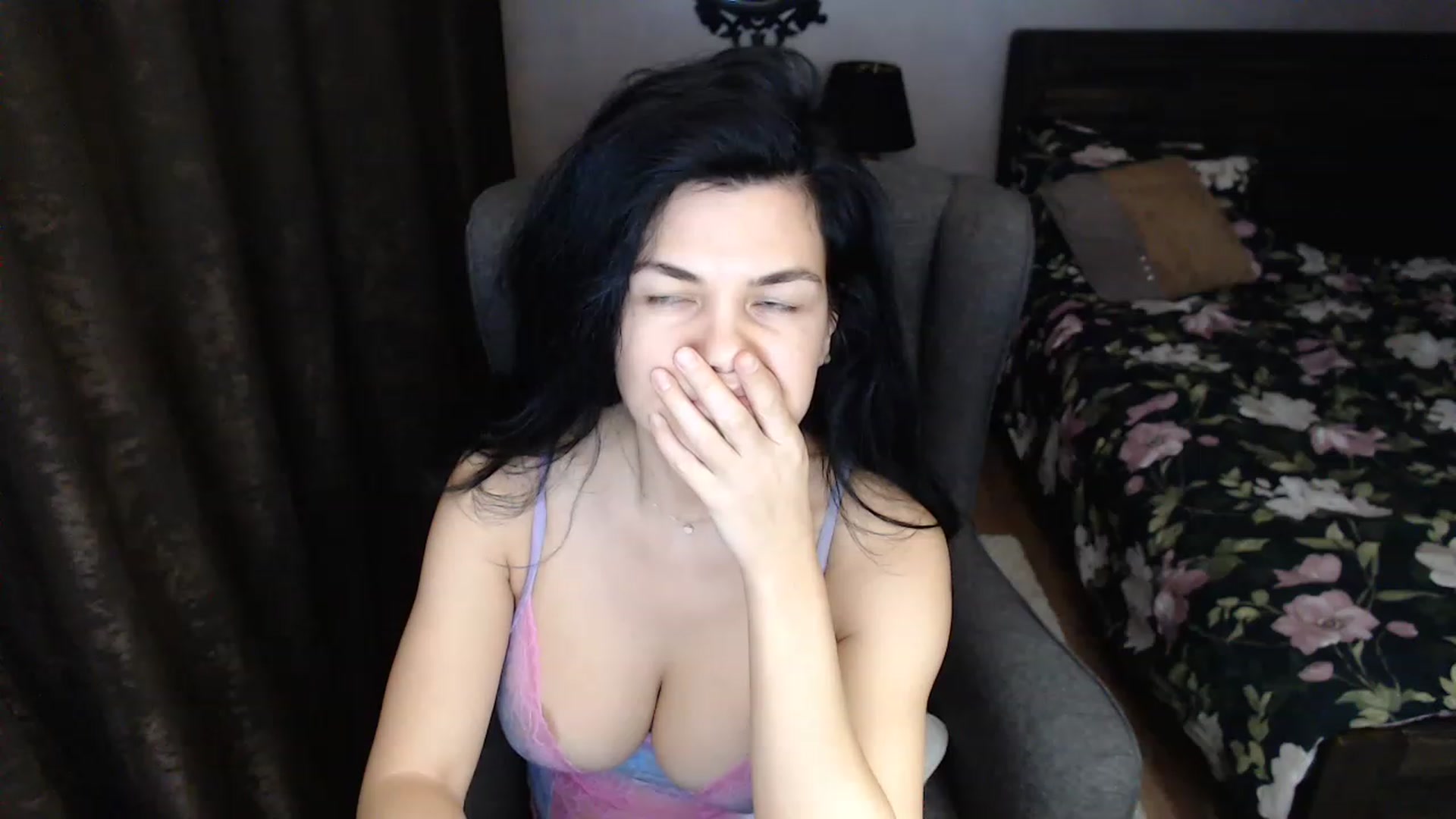 Gallery image thumbnail from Darkella's myfreecams stream on, 12/10/2022, 24:41 image 14 of 20