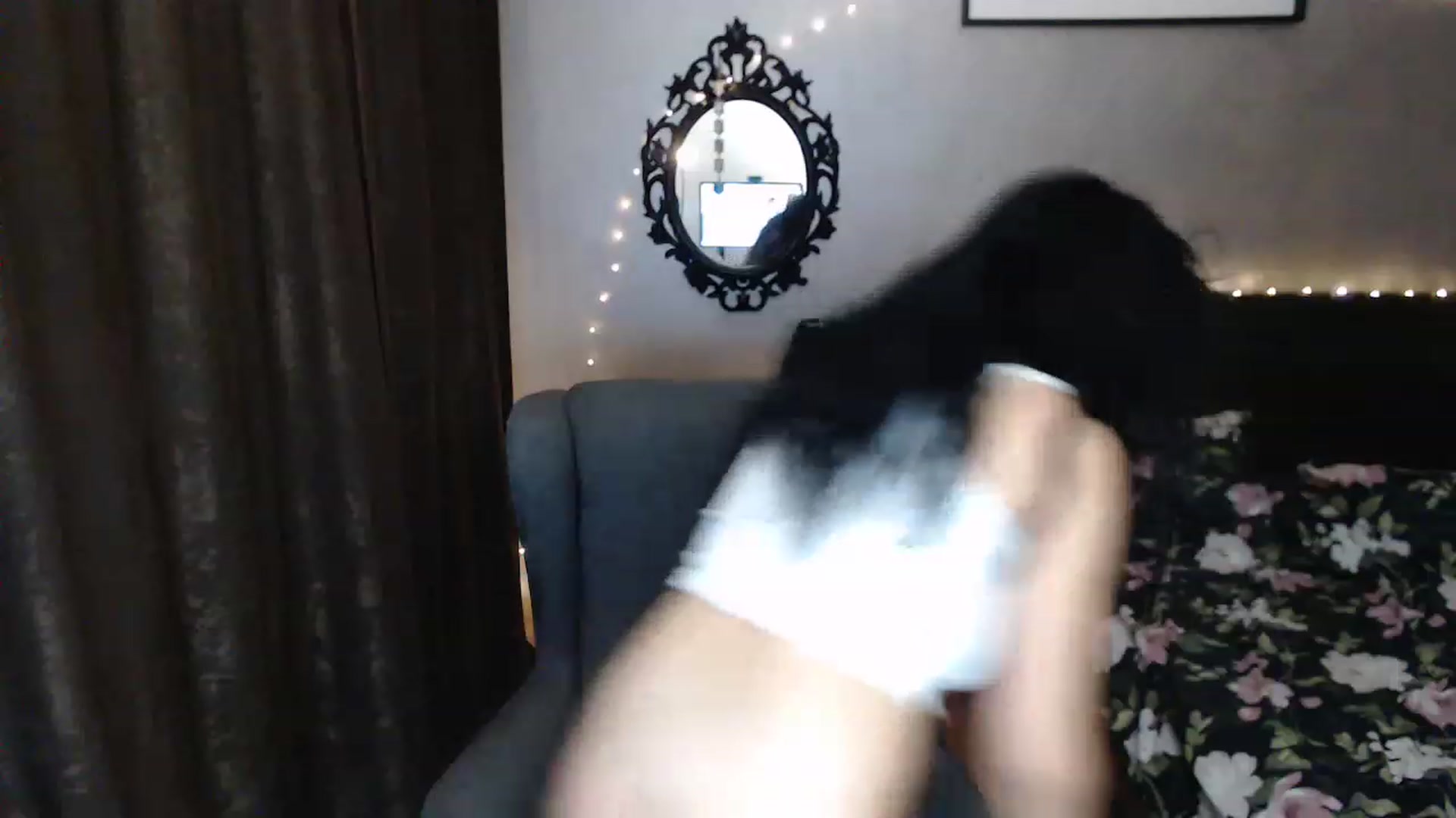 Gallery image thumbnail from Darkella's myfreecams stream on, 12/15/2022, 02:03 image 14 of 20