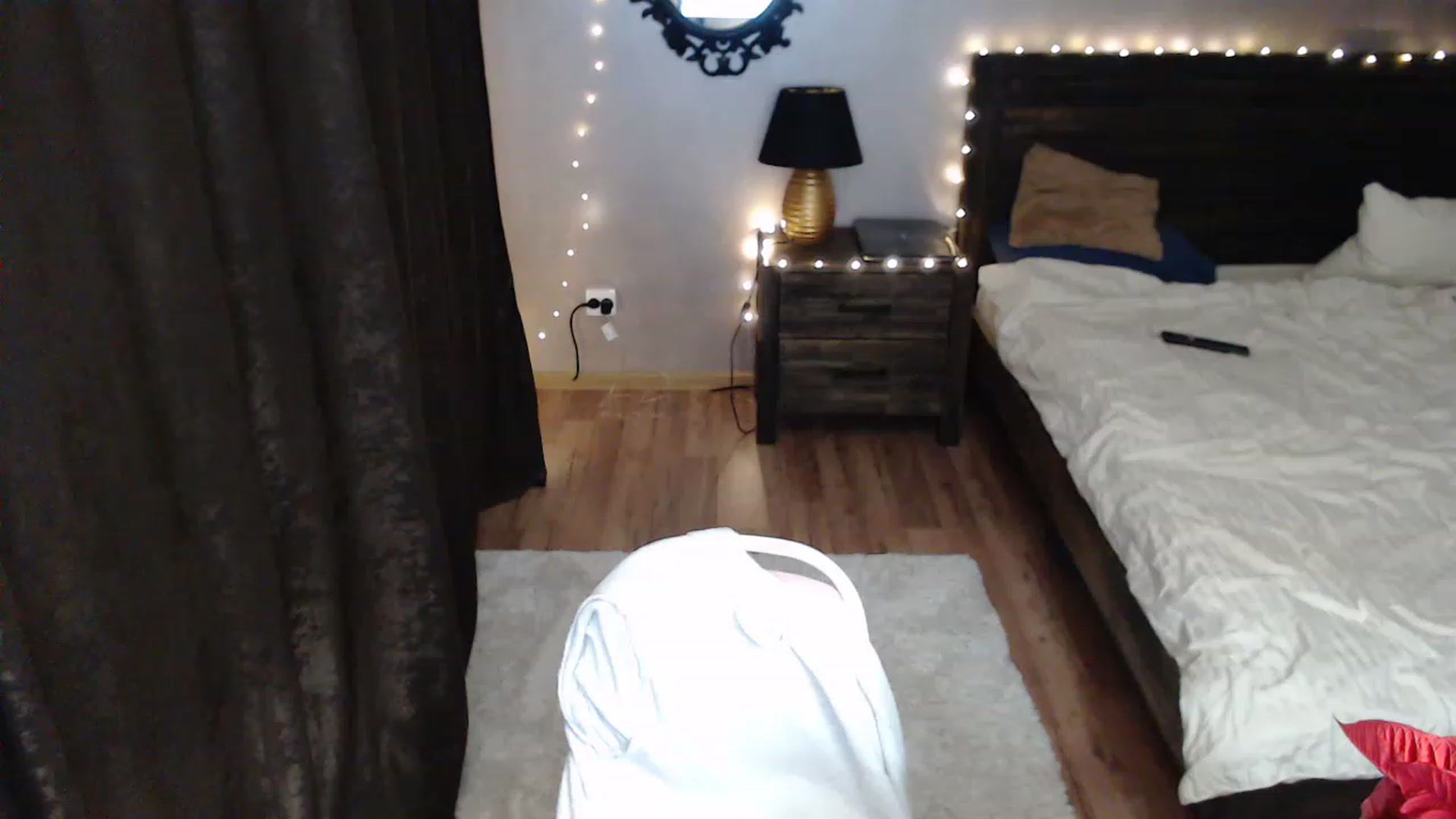 Gallery image thumbnail from Darkella's myfreecams stream on, 12/25/2022, 01:21 image 4 of 20