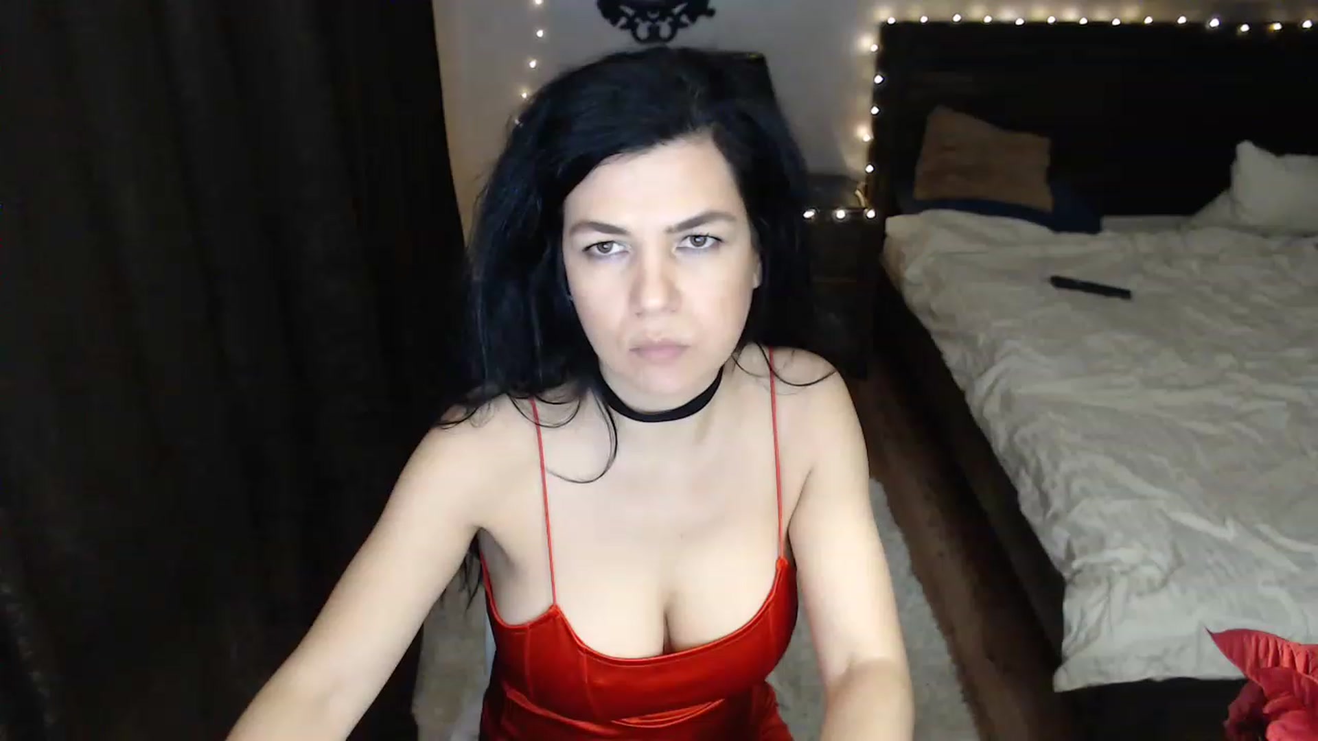 Gallery image thumbnail from Darkella's myfreecams stream on, 12/25/2022, 02:30 image 4 of 20
