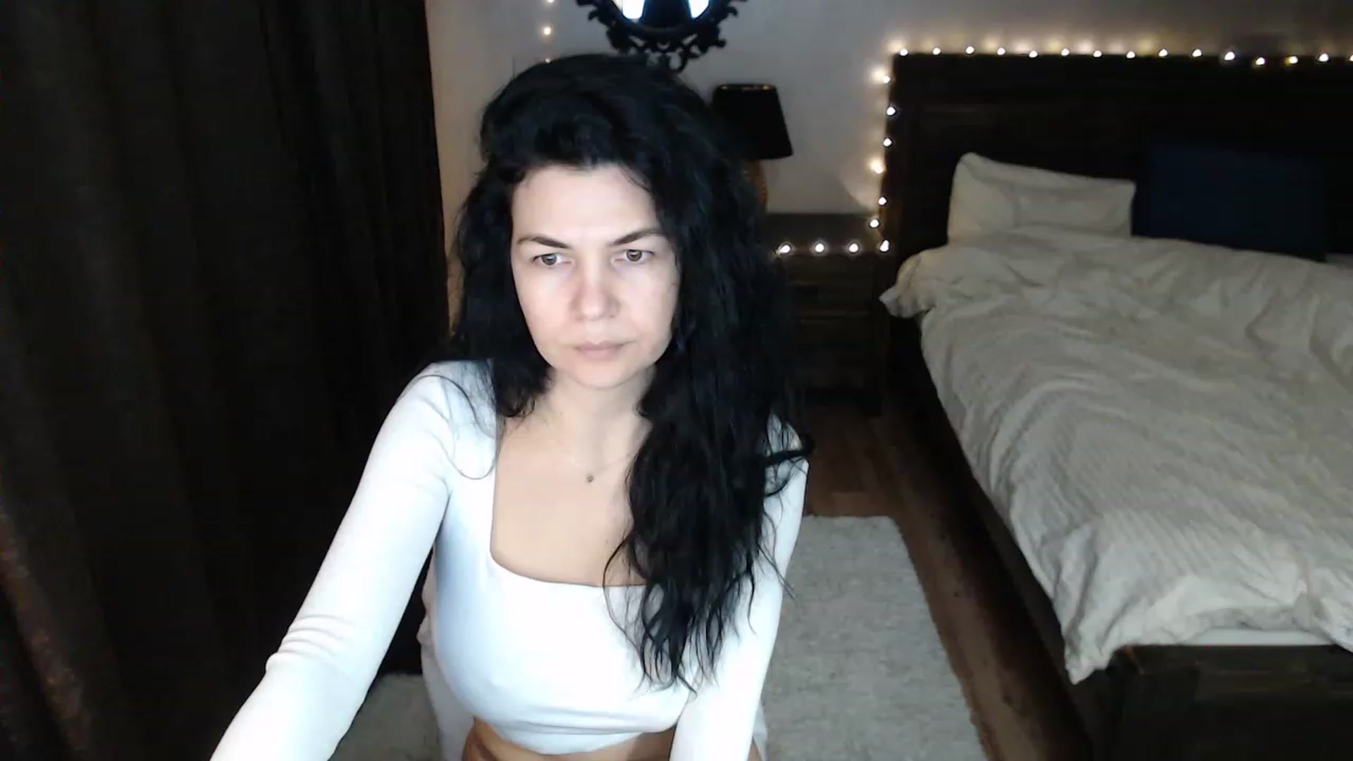 Gallery image thumbnail from Darkella's myfreecams stream on, 12/27/2022, 24:54 image 4 of 20