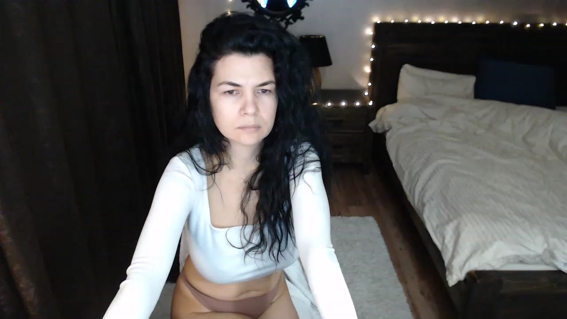 Gallery image thumbnail from Darkella's myfreecams stream on, 12/27/2022, 24:54 image 8 of 20