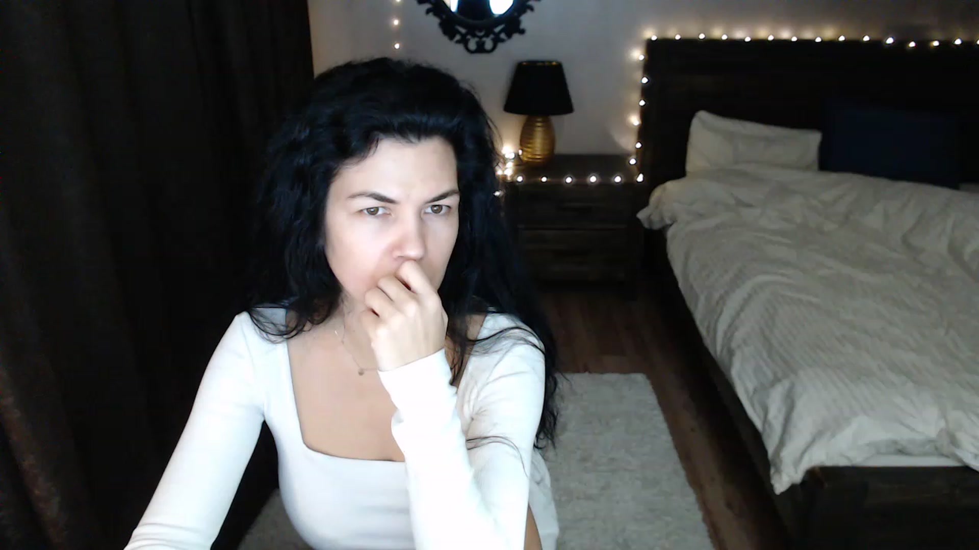 Gallery image thumbnail from Darkella's myfreecams stream on, 12/27/2022, 24:54 image 1 of 20
