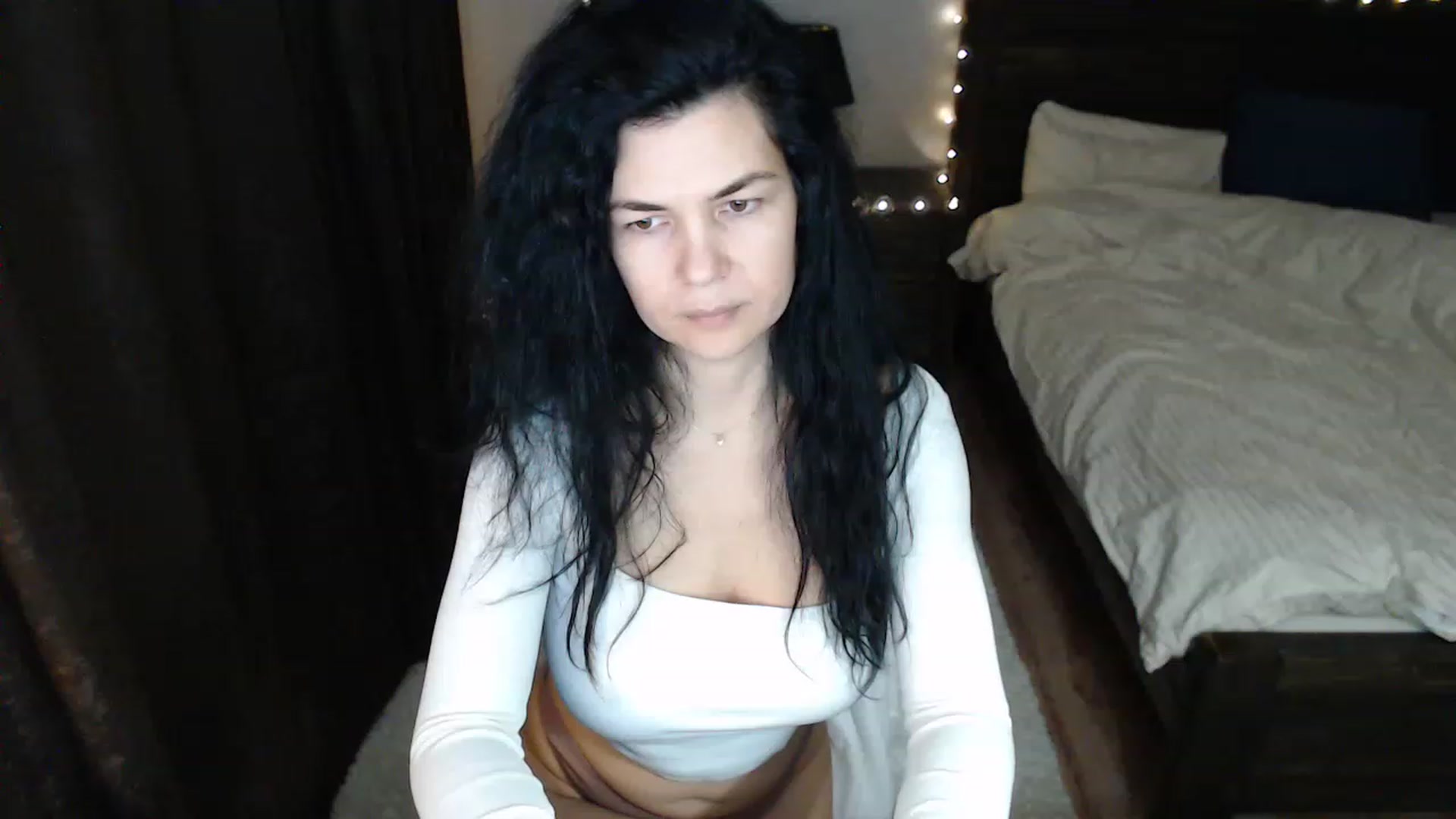 Gallery image thumbnail from Darkella's myfreecams stream on, 12/27/2022, 24:54 image 15 of 20