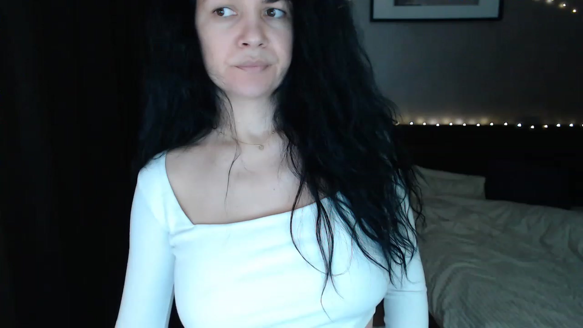 Gallery image thumbnail from Darkella's myfreecams stream on, 12/27/2022, 24:54 image 13 of 20