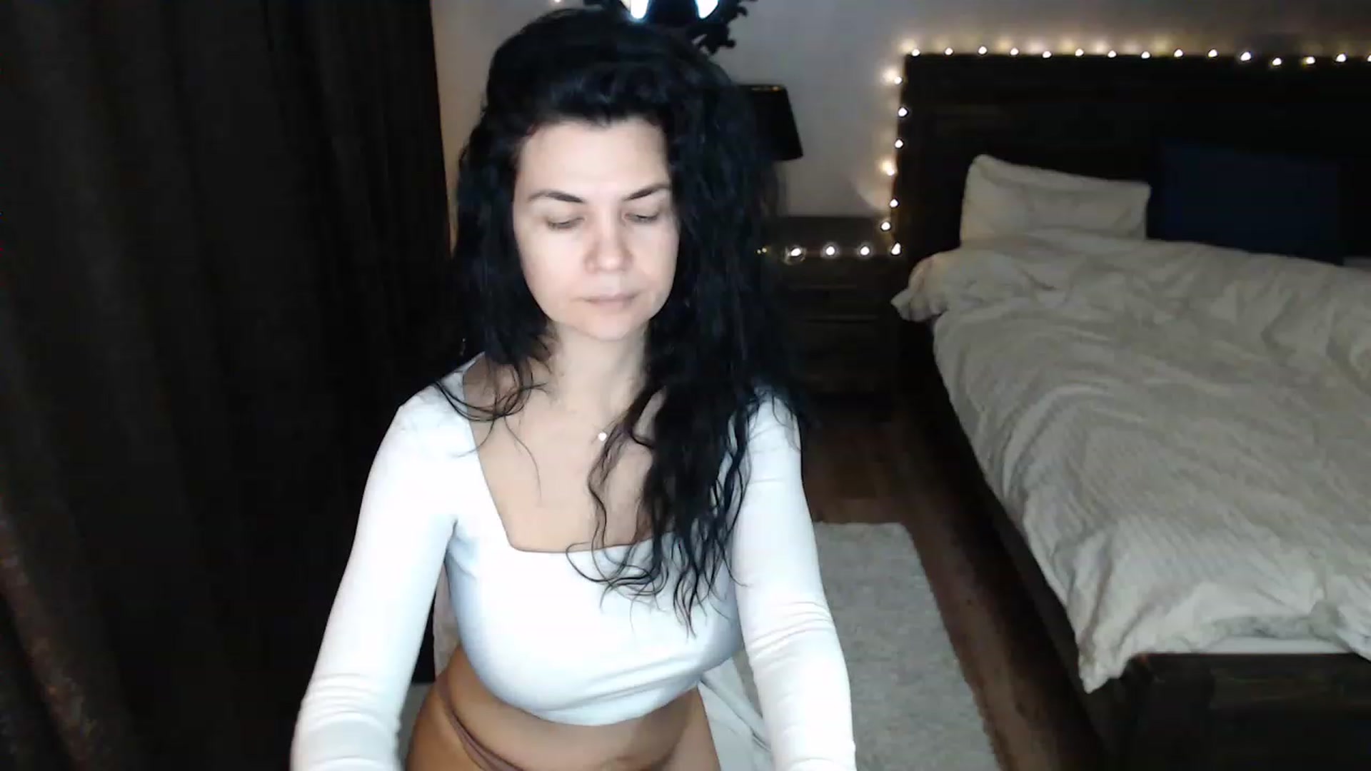 Gallery image thumbnail from Darkella's myfreecams stream on, 12/27/2022, 24:54 image 7 of 20