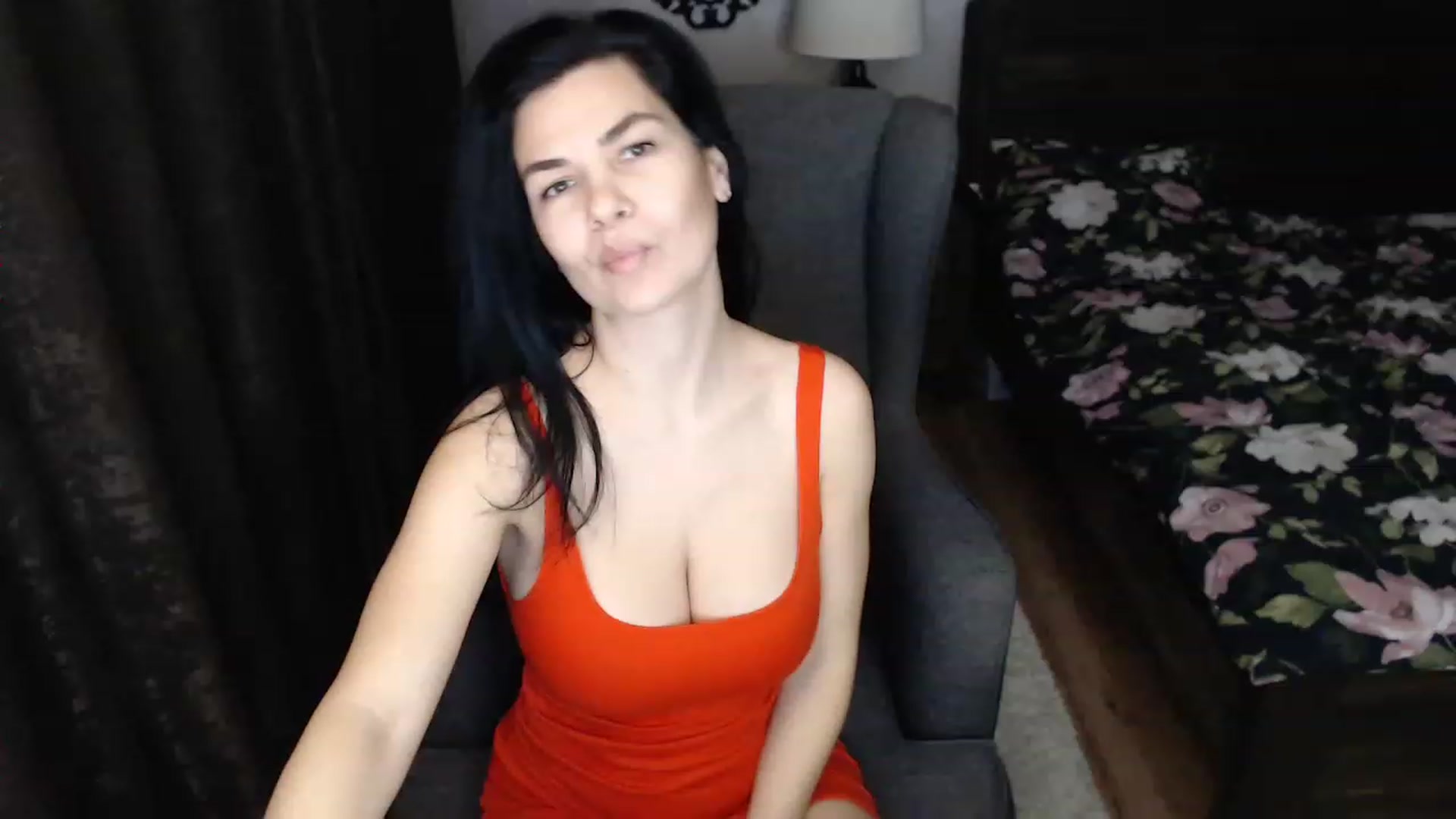 Gallery image thumbnail from Darkella's myfreecams stream on, 01/07/2023, 24:06 image 3 of 20