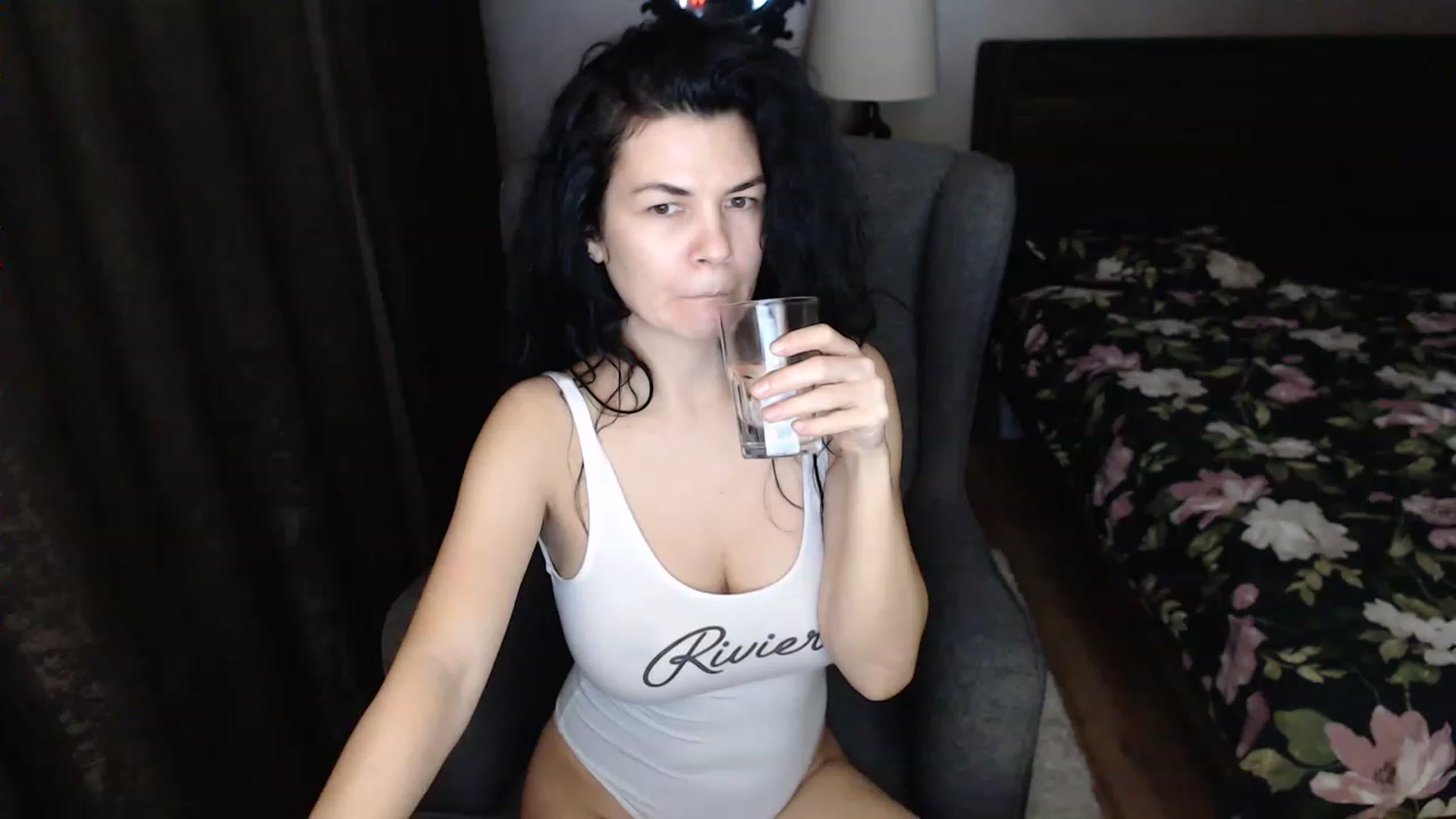 Gallery image thumbnail from Darkella's myfreecams stream on, 01/08/2023, 02:23 image 17 of 20