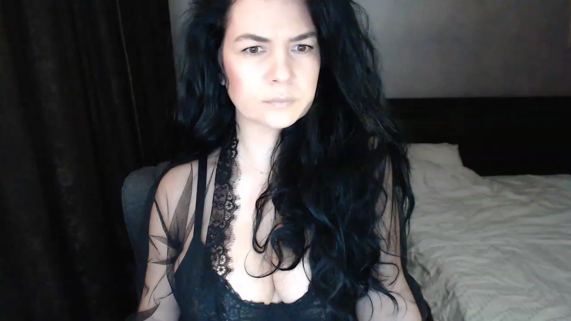Gallery image thumbnail from Darkella's myfreecams stream on, 01/21/2023, 24:02 image 10 of 20