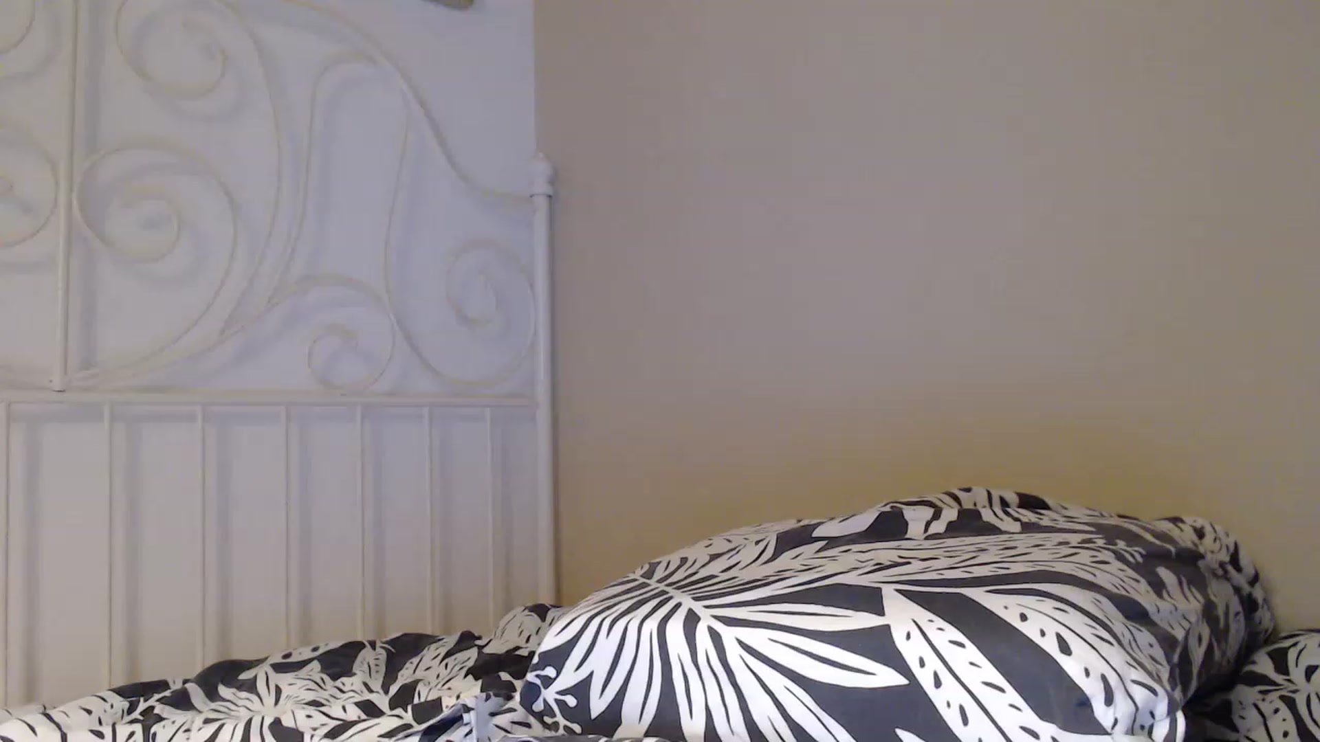 Gallery image thumbnail from Darkella's myfreecams stream on, 02/08/2023, 24:09 image 9 of 20