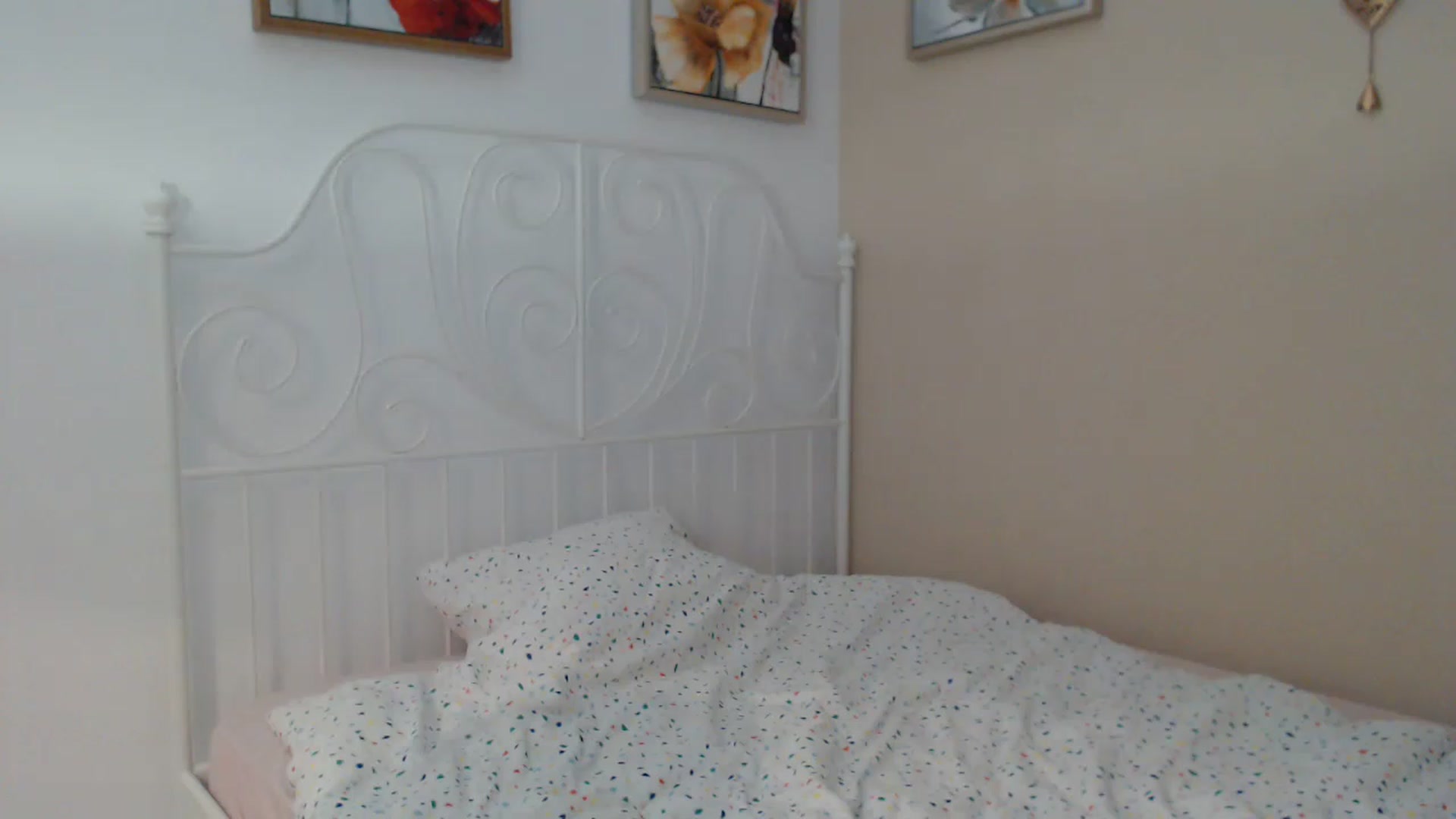 Gallery image thumbnail from Darkella's myfreecams stream on, 02/20/2023, 01:55 image 4 of 20