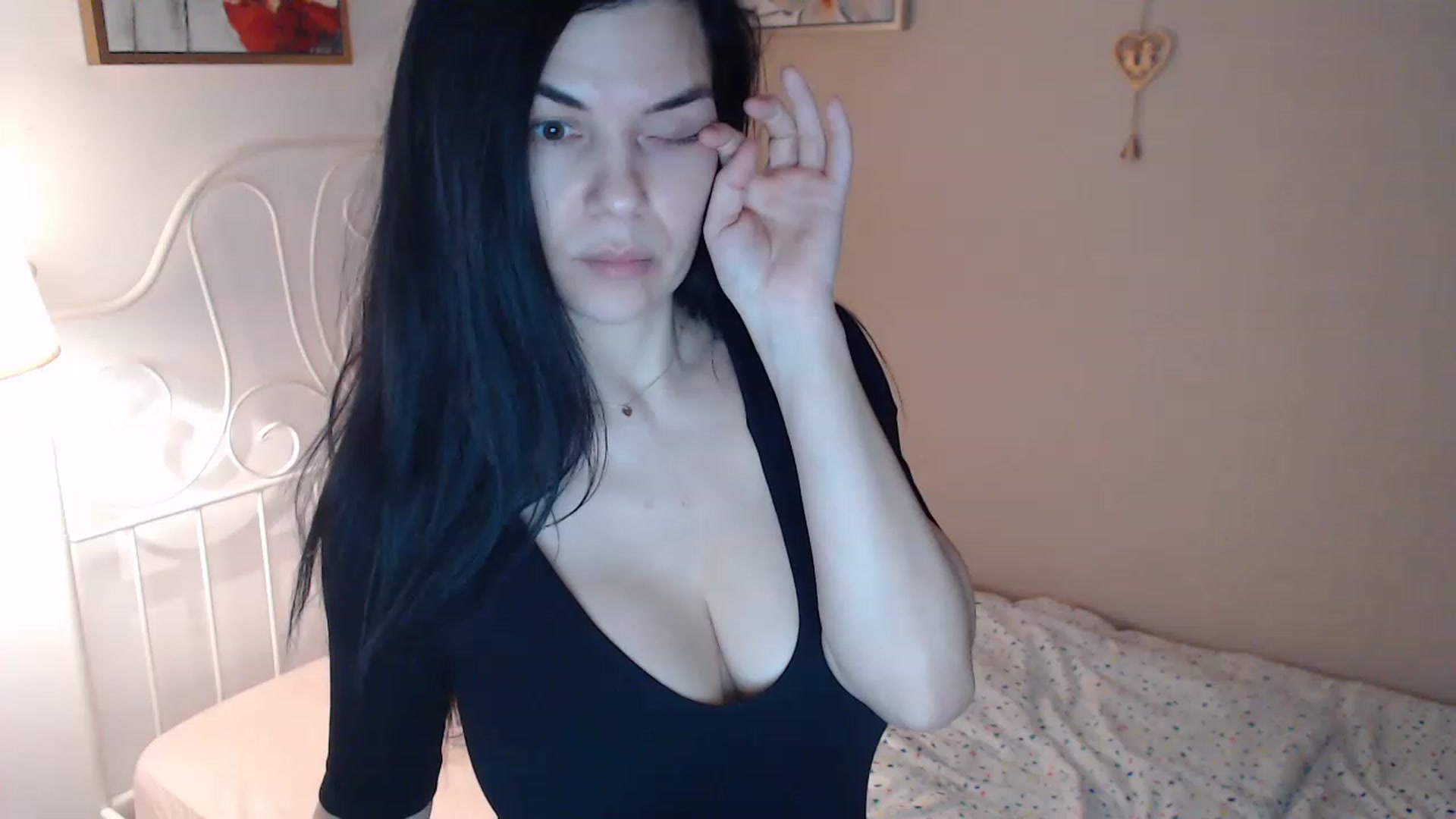 Gallery image thumbnail from Darkella's myfreecams stream on, 02/24/2023, 24:00 image 18 of 20