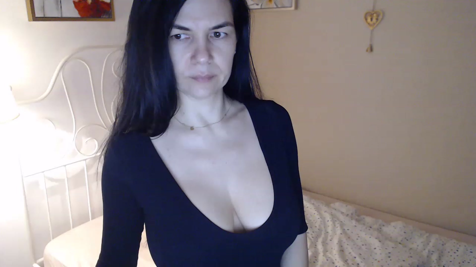 Gallery image thumbnail from Darkella's myfreecams stream on, 02/24/2023, 24:52 image 16 of 20
