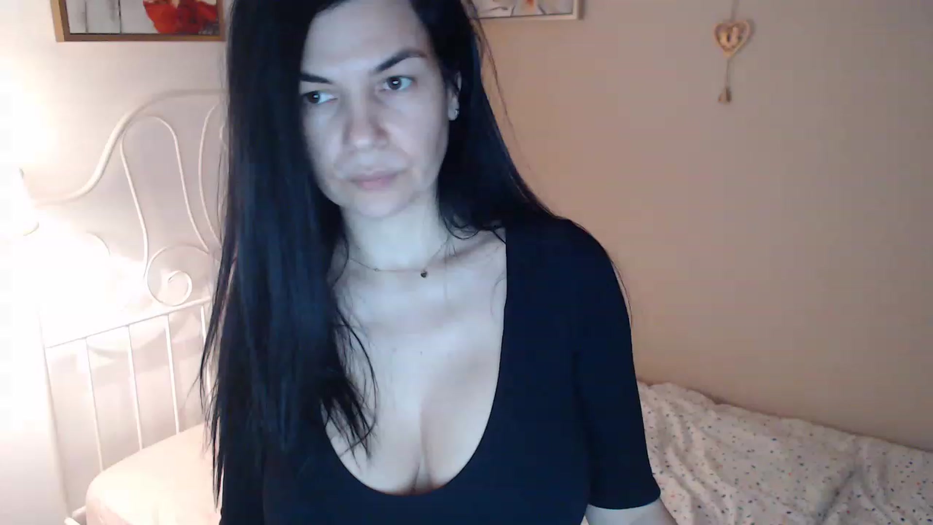 Gallery image thumbnail from Darkella's myfreecams stream on, 02/24/2023, 24:52 image 12 of 20
