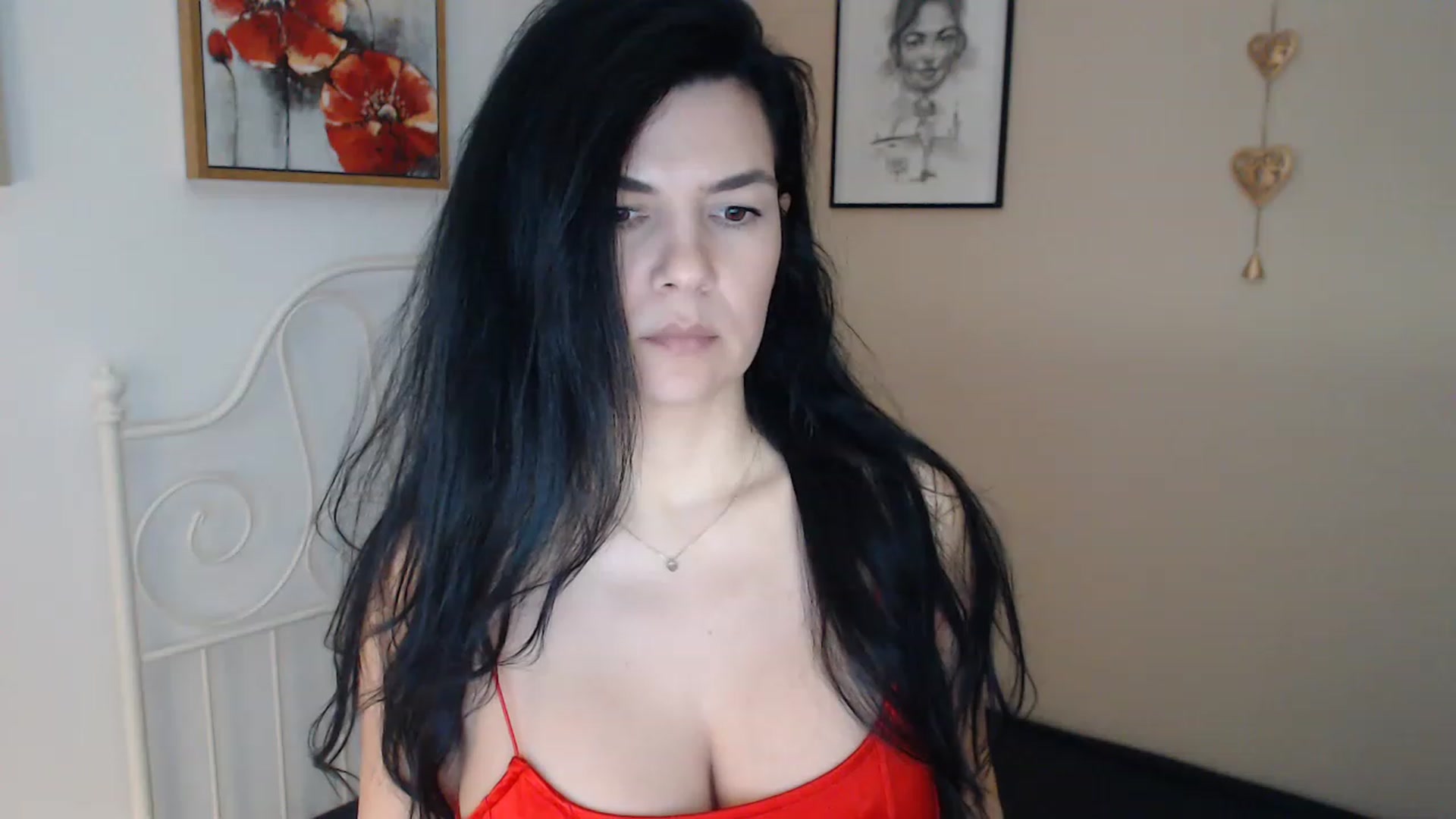 Gallery image thumbnail from Darkella's myfreecams stream on, 03/02/2023, 01:45 image 6 of 20