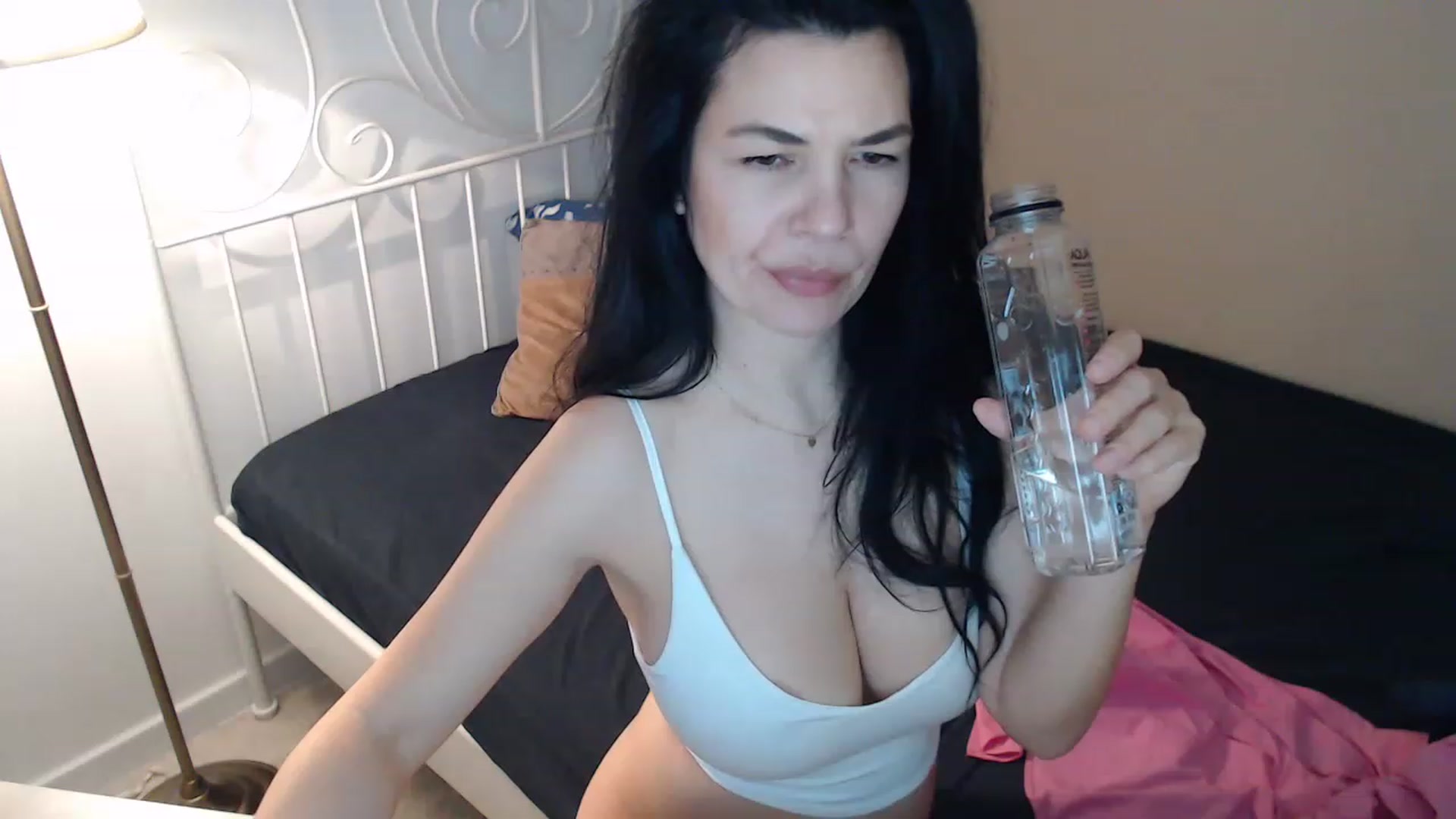 Gallery image thumbnail from Darkella's myfreecams stream on, 03/03/2023, 24:28 image 9 of 20