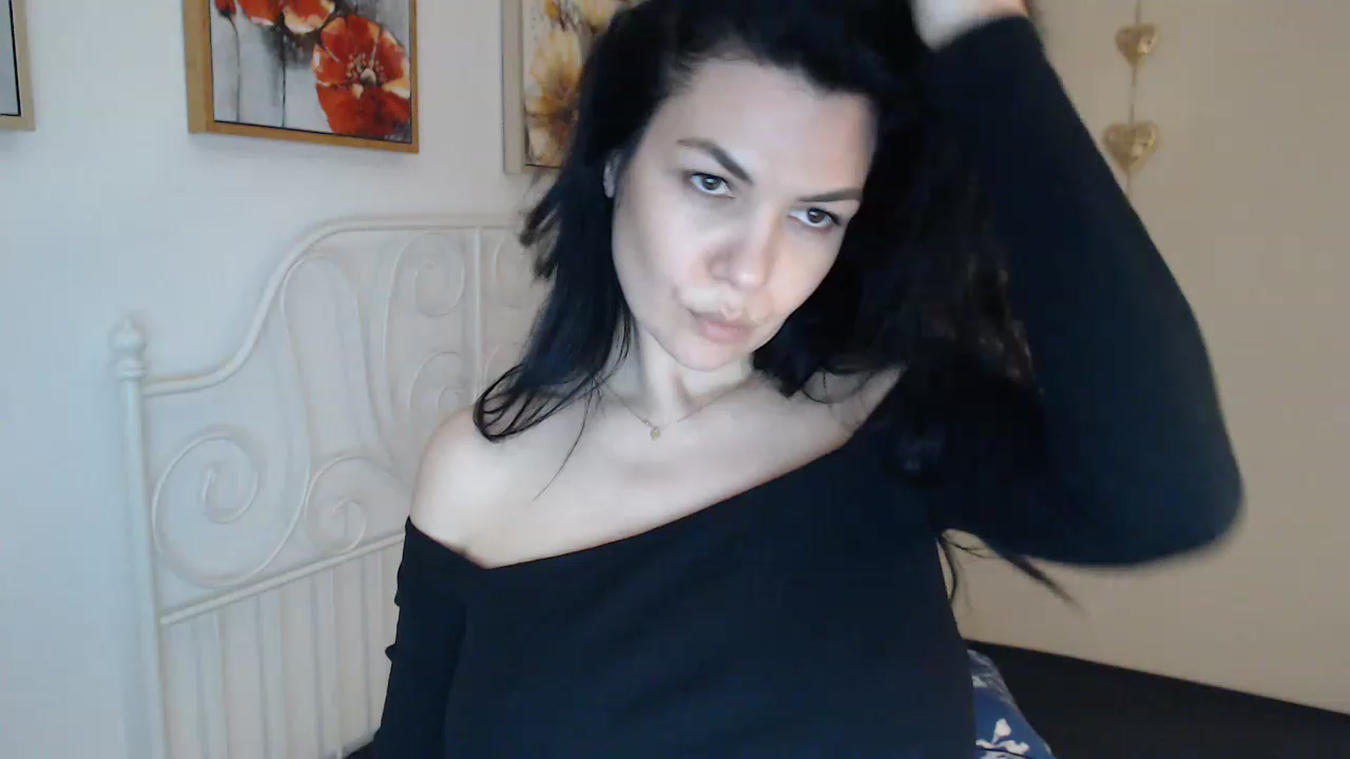 Gallery image thumbnail from Darkella's myfreecams stream on, 03/07/2023, 24:59 image 19 of 20
