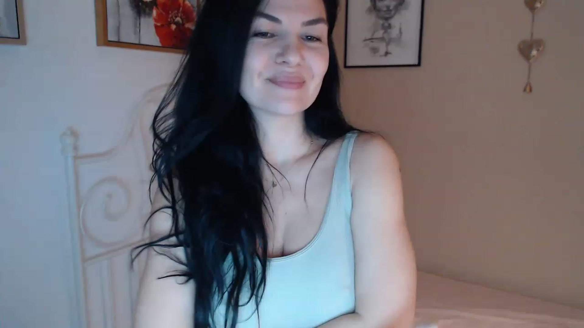 Gallery image thumbnail from Darkella's myfreecams stream on, 03/09/2023, 24:36 image 14 of 20