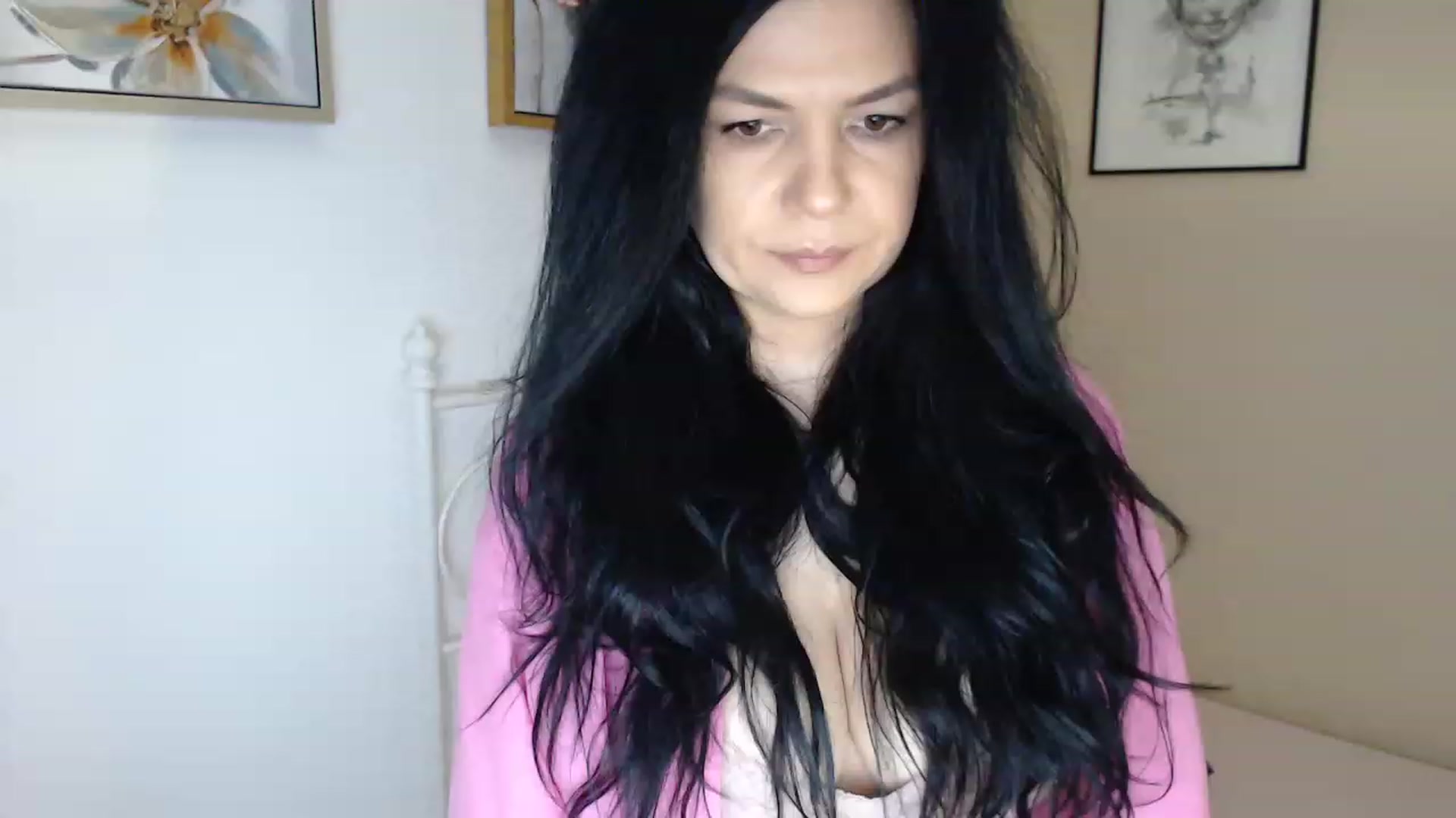 Gallery image thumbnail from Darkella's myfreecams stream on, 03/11/2023, 23:20 image 20 of 20