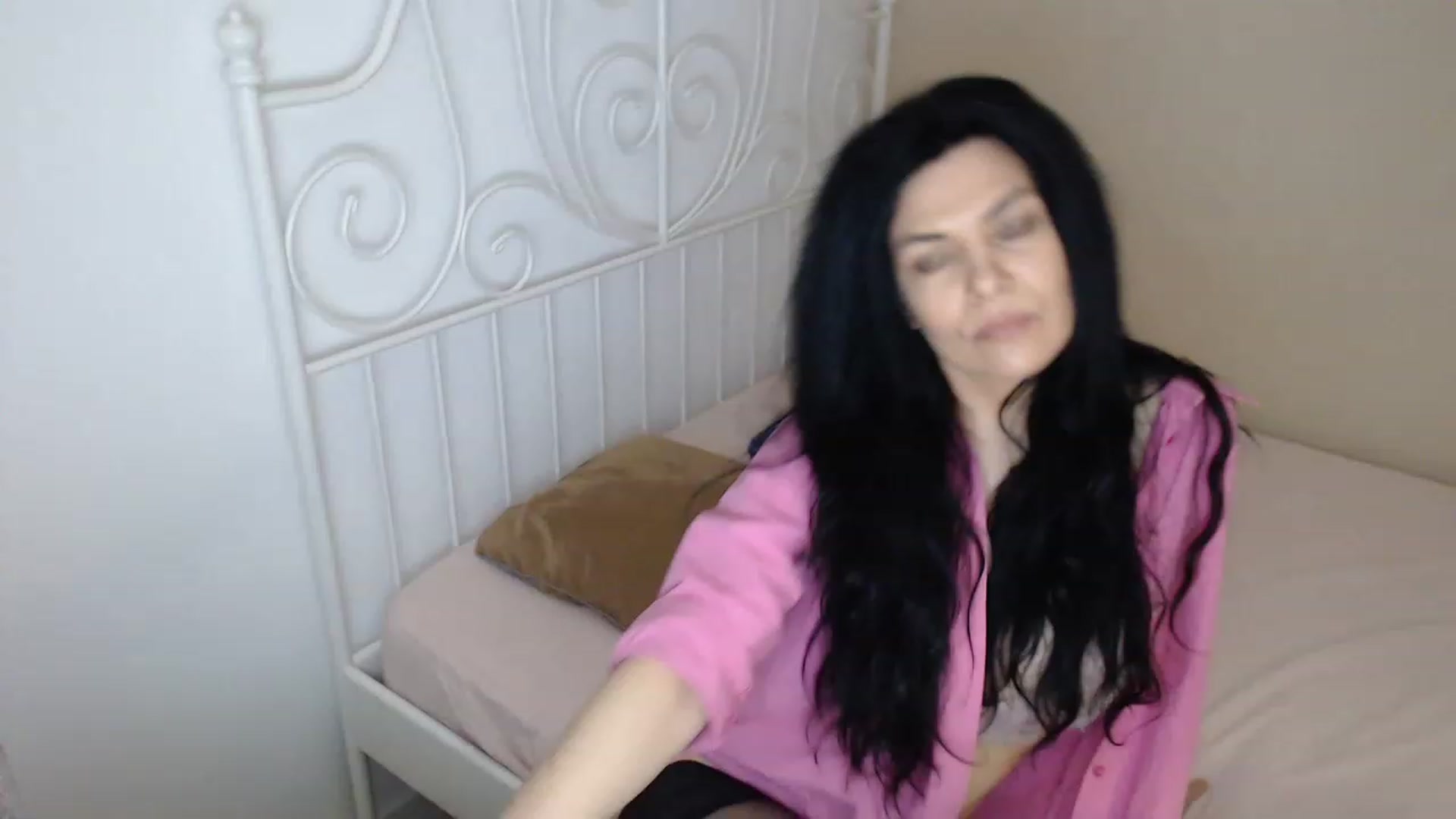 Gallery image thumbnail from Darkella's myfreecams stream on, 03/11/2023, 23:20 image 12 of 20