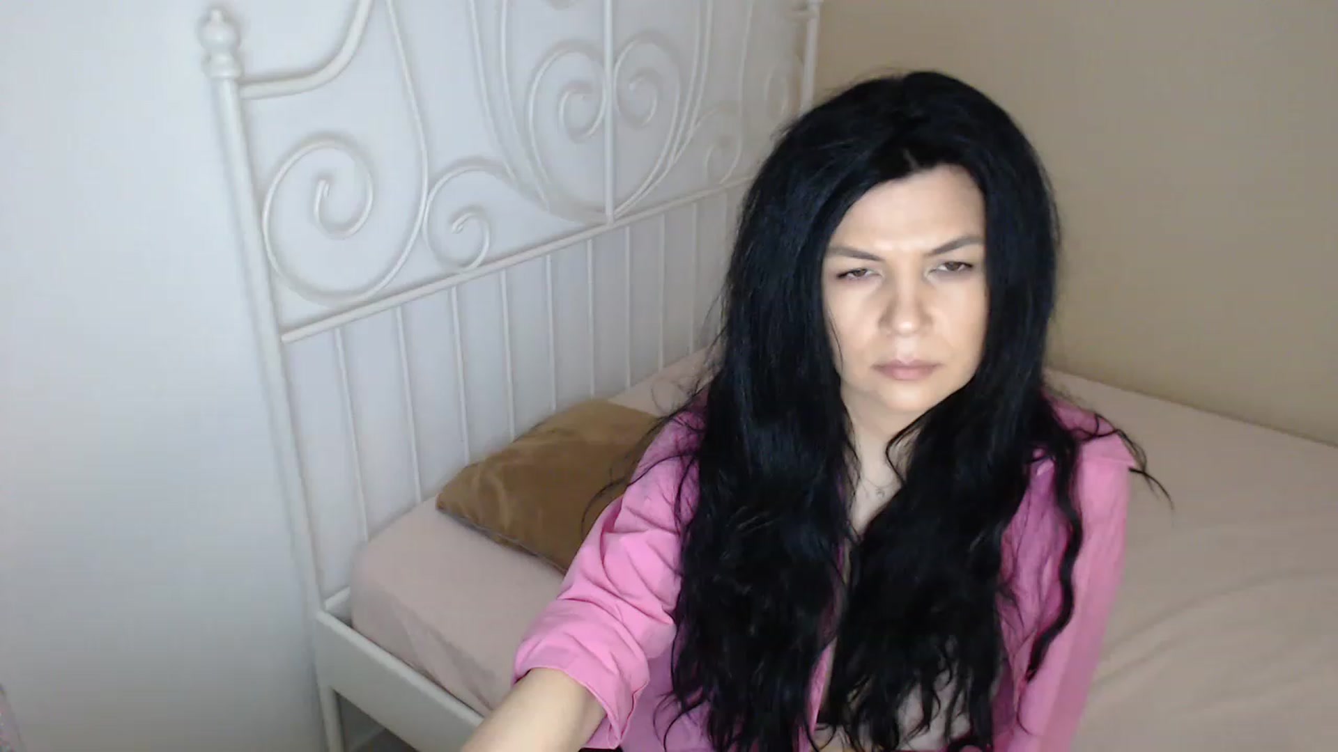 Gallery image thumbnail from Darkella's myfreecams stream on, 03/11/2023, 23:20 image 9 of 20