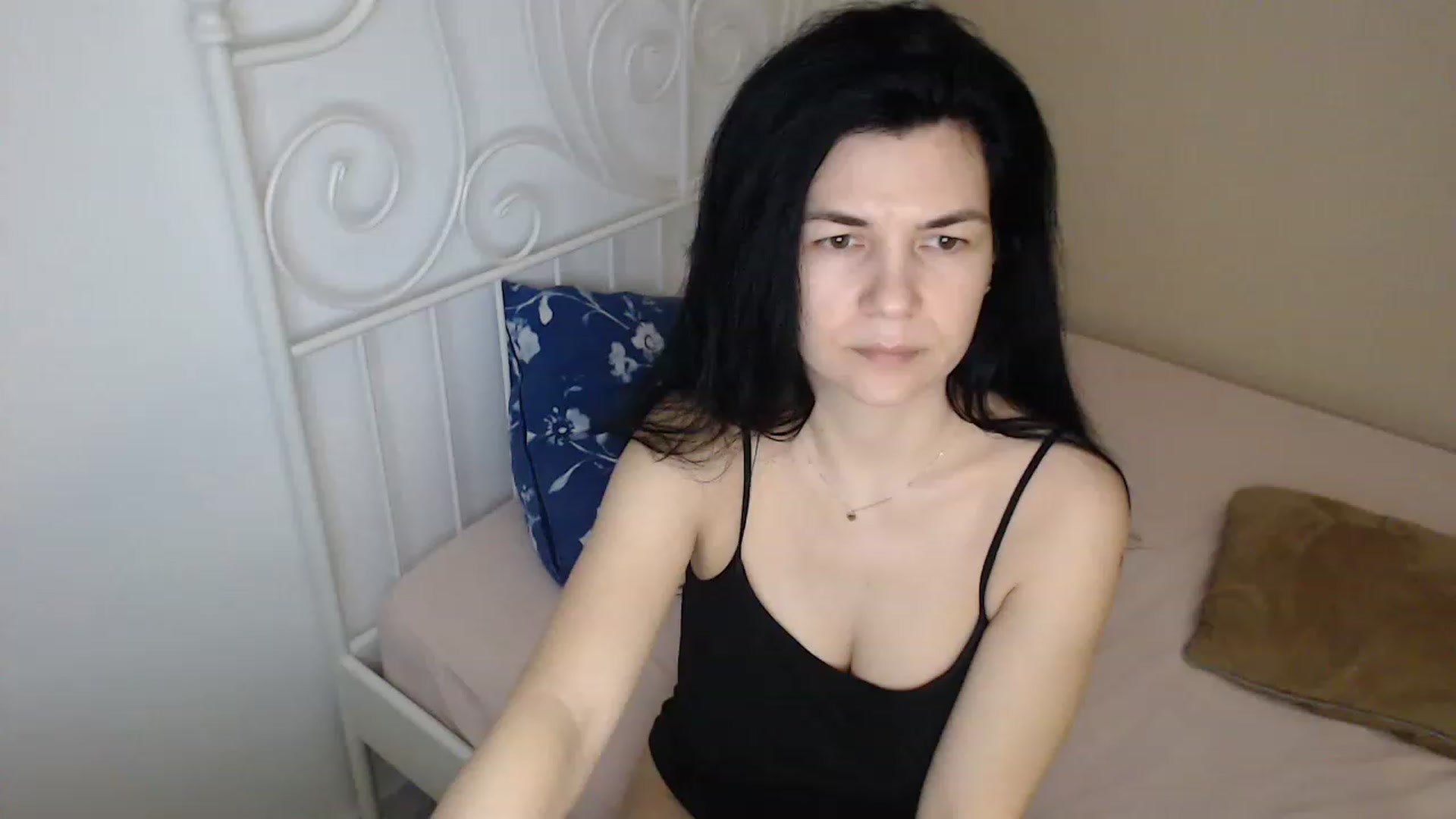Gallery image thumbnail from Darkella's myfreecams stream on, 03/13/2023, 01:28 image 20 of 20