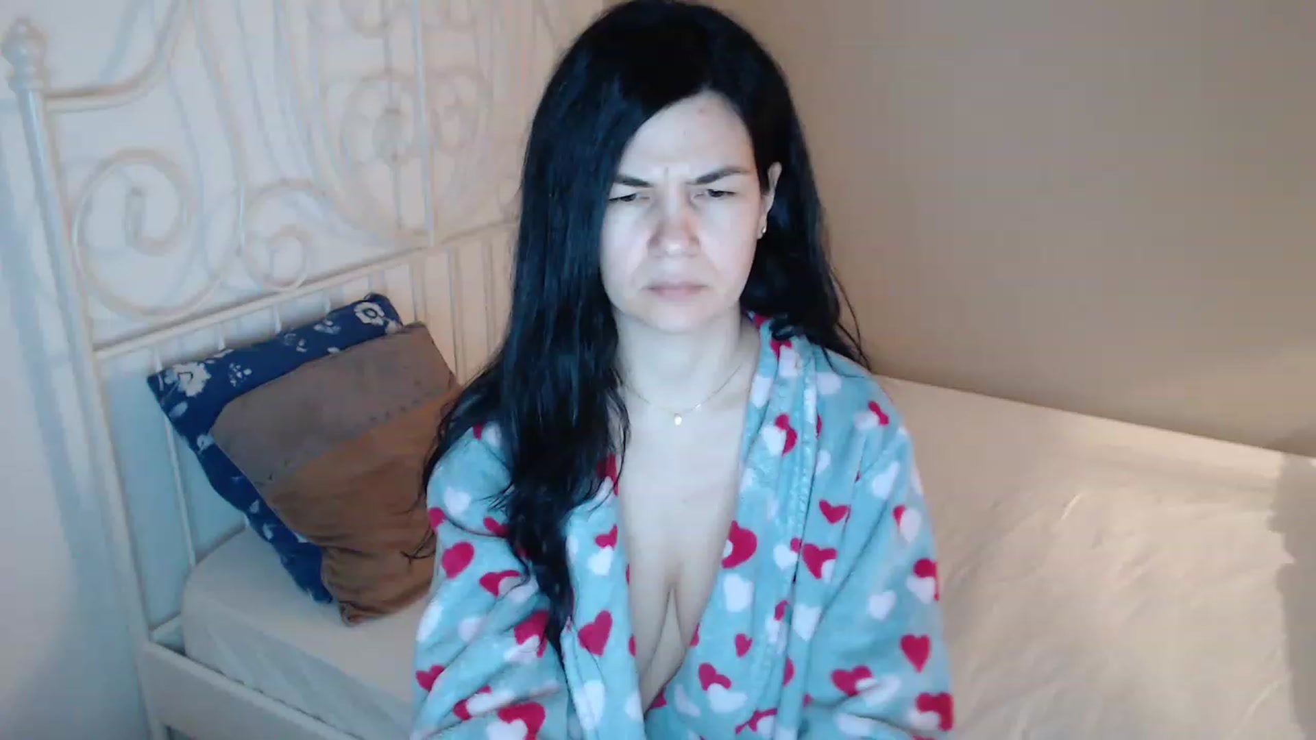 Gallery image thumbnail from Darkella's myfreecams stream on, 03/15/2023, 23:23 image 16 of 20