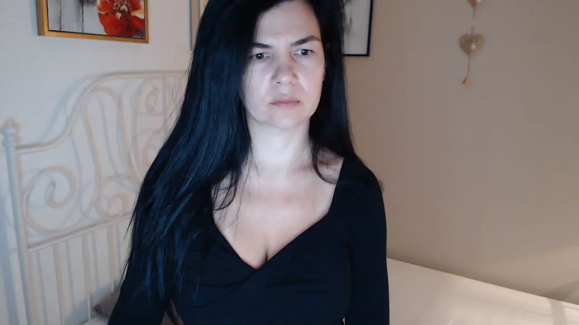 Gallery image thumbnail from Darkella's myfreecams stream on, 03/25/2023, 23:05 image 15 of 20