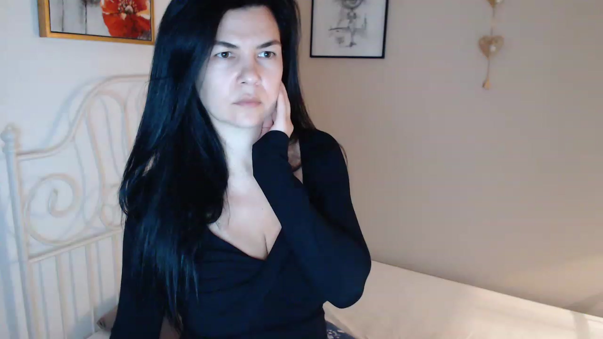 Gallery image thumbnail from Darkella's myfreecams stream on, 03/25/2023, 23:05 image 18 of 20